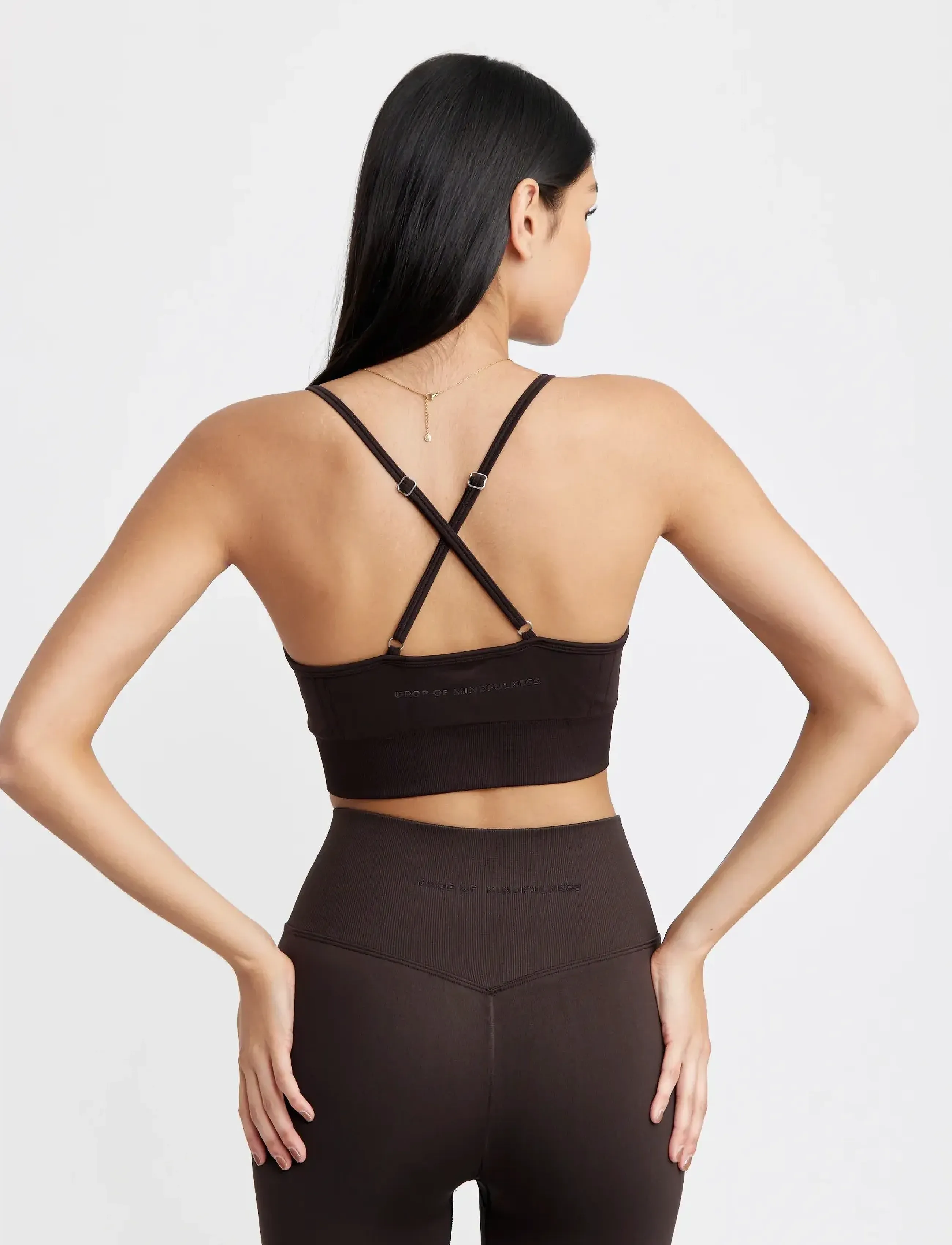 Drop of Mindfulness - SIGNATURE SEAMLESS BRA - soutiens-gorge de sport - dark brown - 3