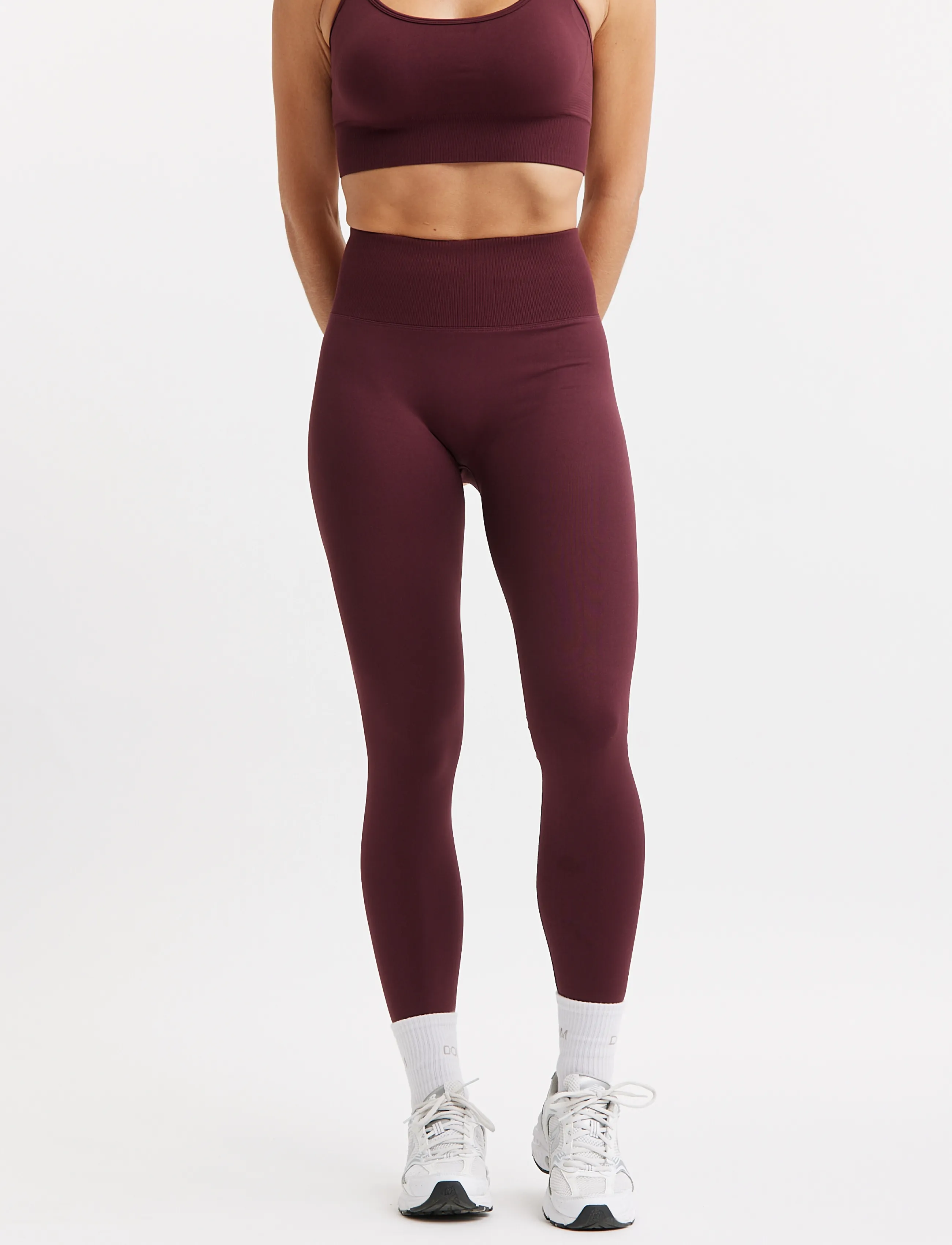 Signature Seamless Tights