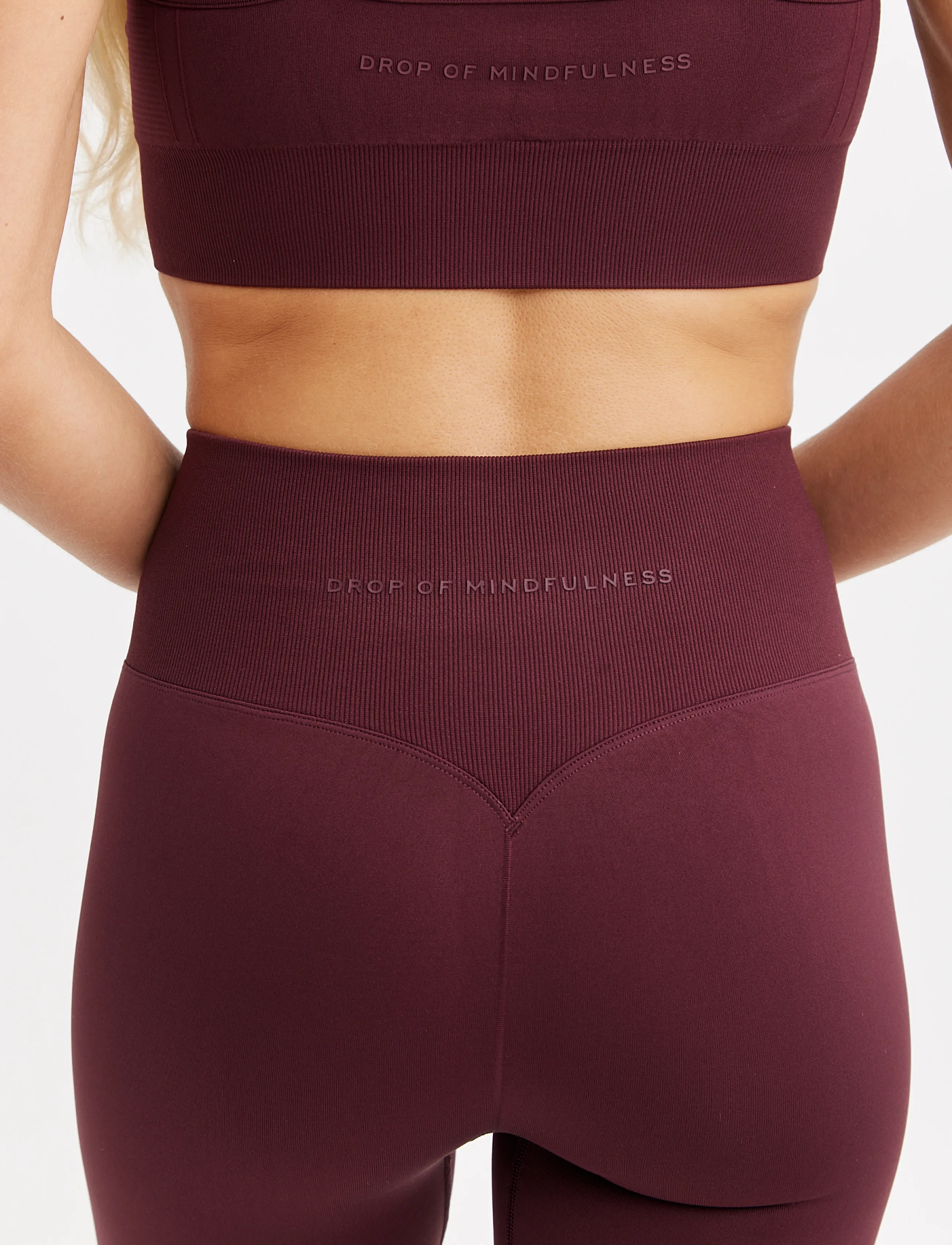 Signature Seamless Tights 5