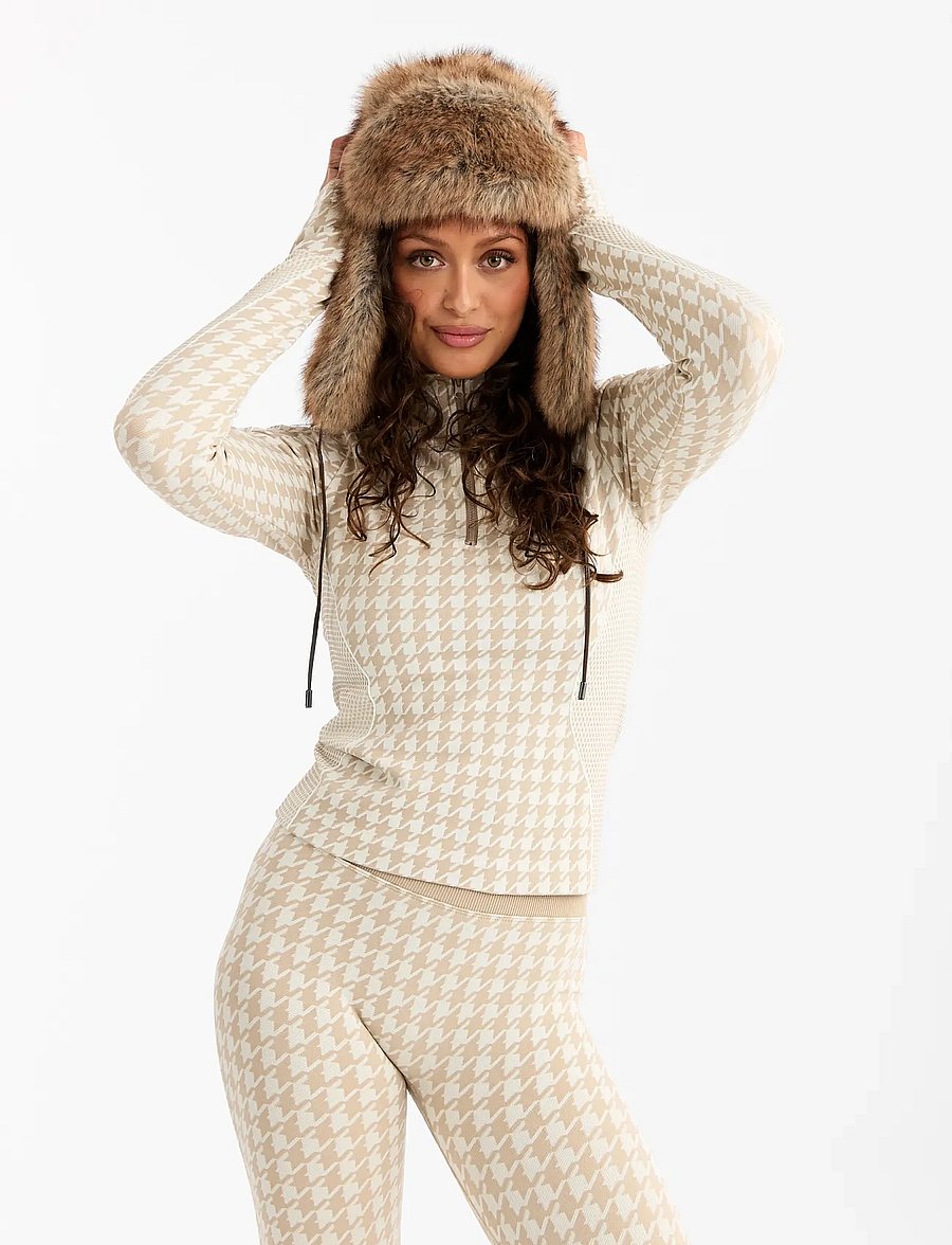 Drop of Mindfulness - SEAMLESS HALF ZIP BASE LAYER - underställströjor - cream white dogtooth - 5