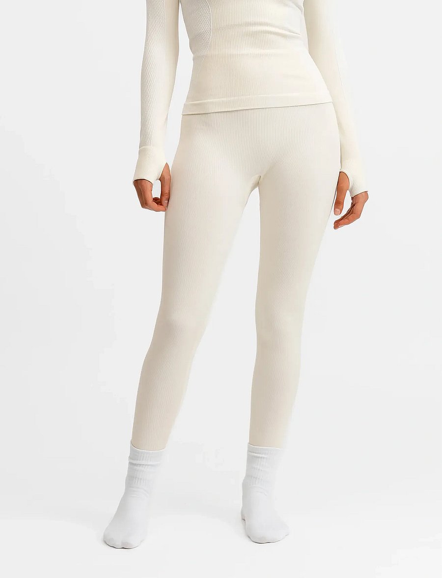 Drop of Mindfulness - SEAMLESS BASE LAYER TIGHTS - Õmblusteta retuusid - cream white - 0