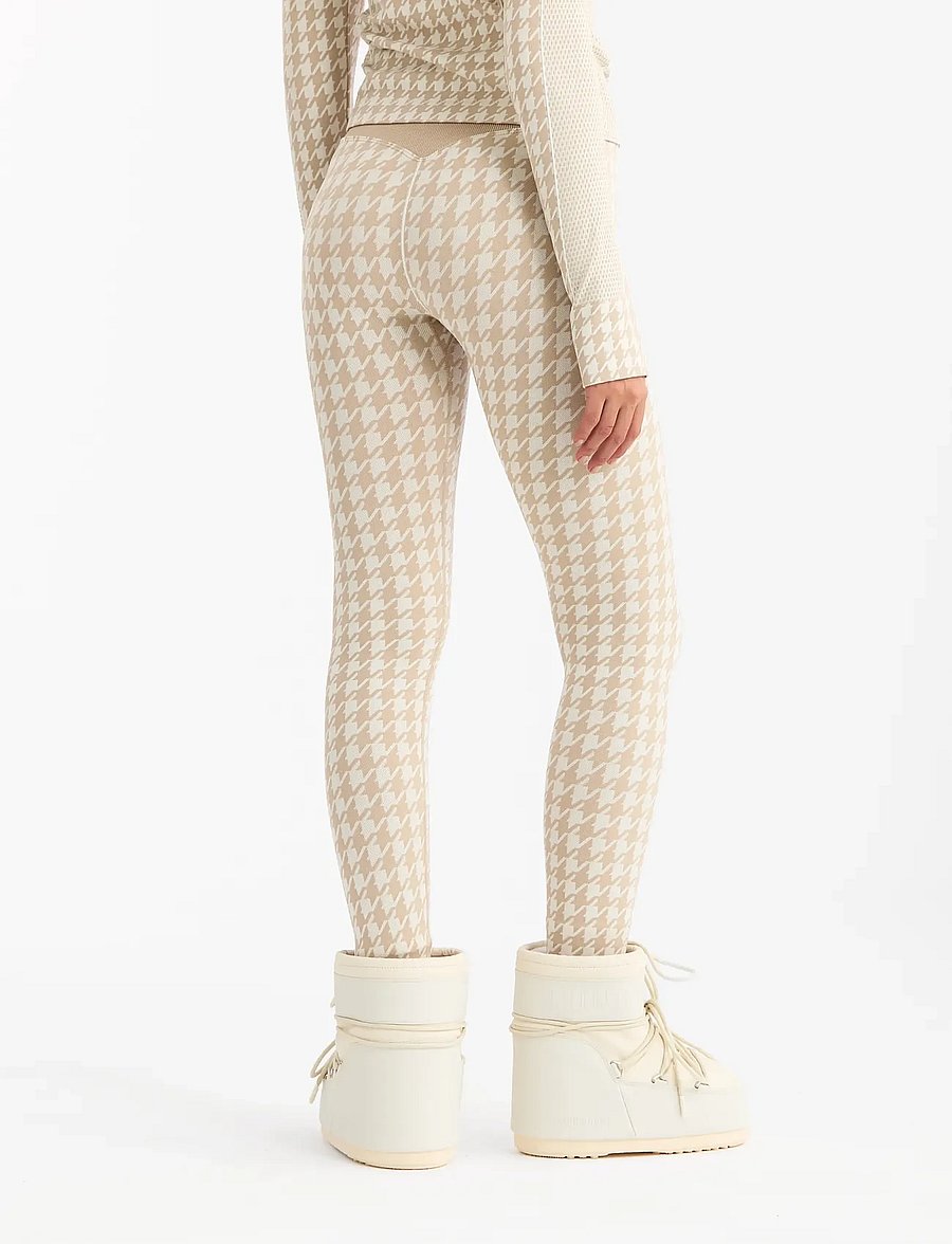 Drop of Mindfulness - SEAMLESS BASE LAYER TIGHTS - underställsbyxor - cream white dogtooth - 3