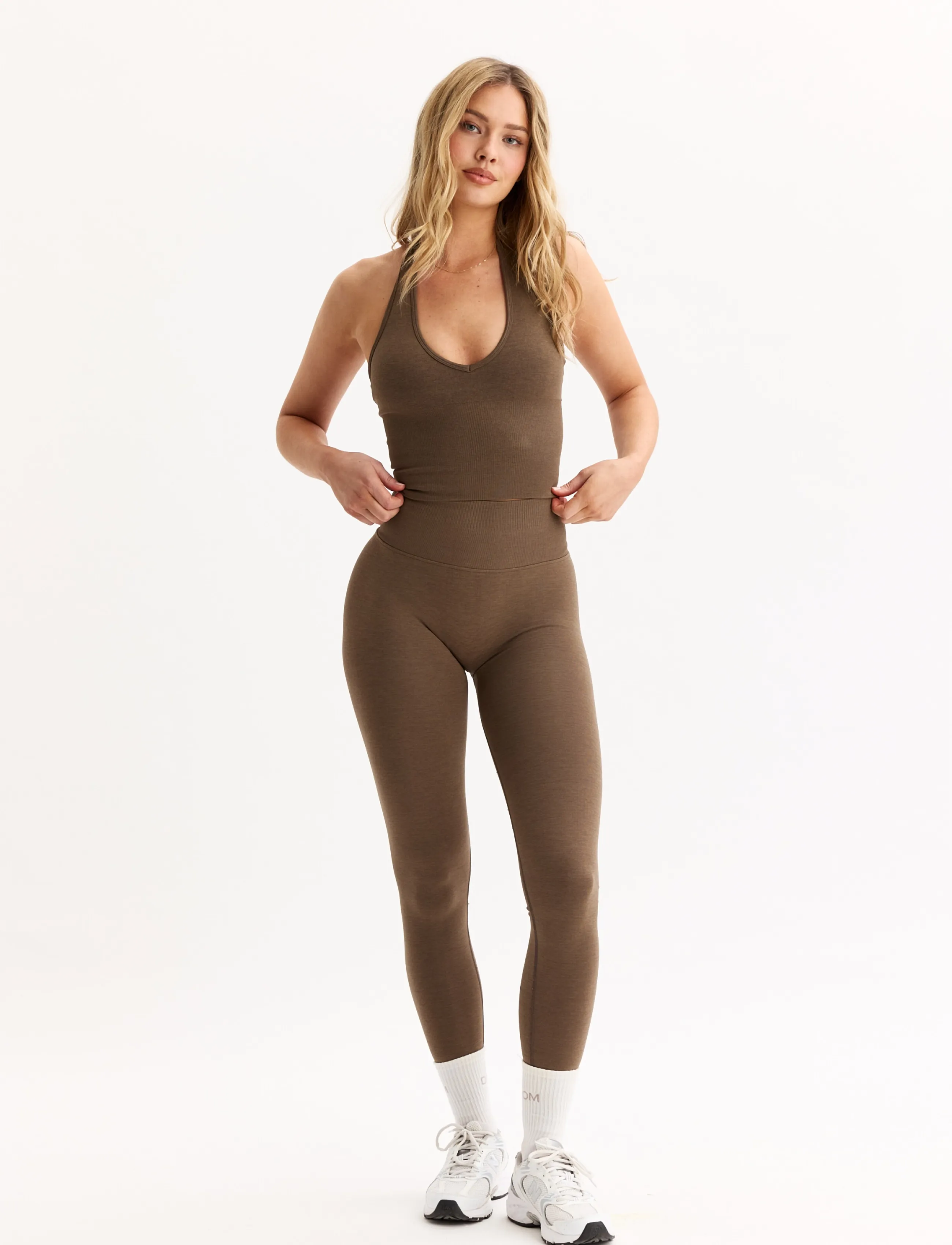 Drop of Mindfulness - SEAMLESS DELIGHT HALTERNECK TOP - crop tops - hazel melange - 4