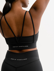 Drop of Mindfulness - AMINA - sport bras: medium - black matt - 5