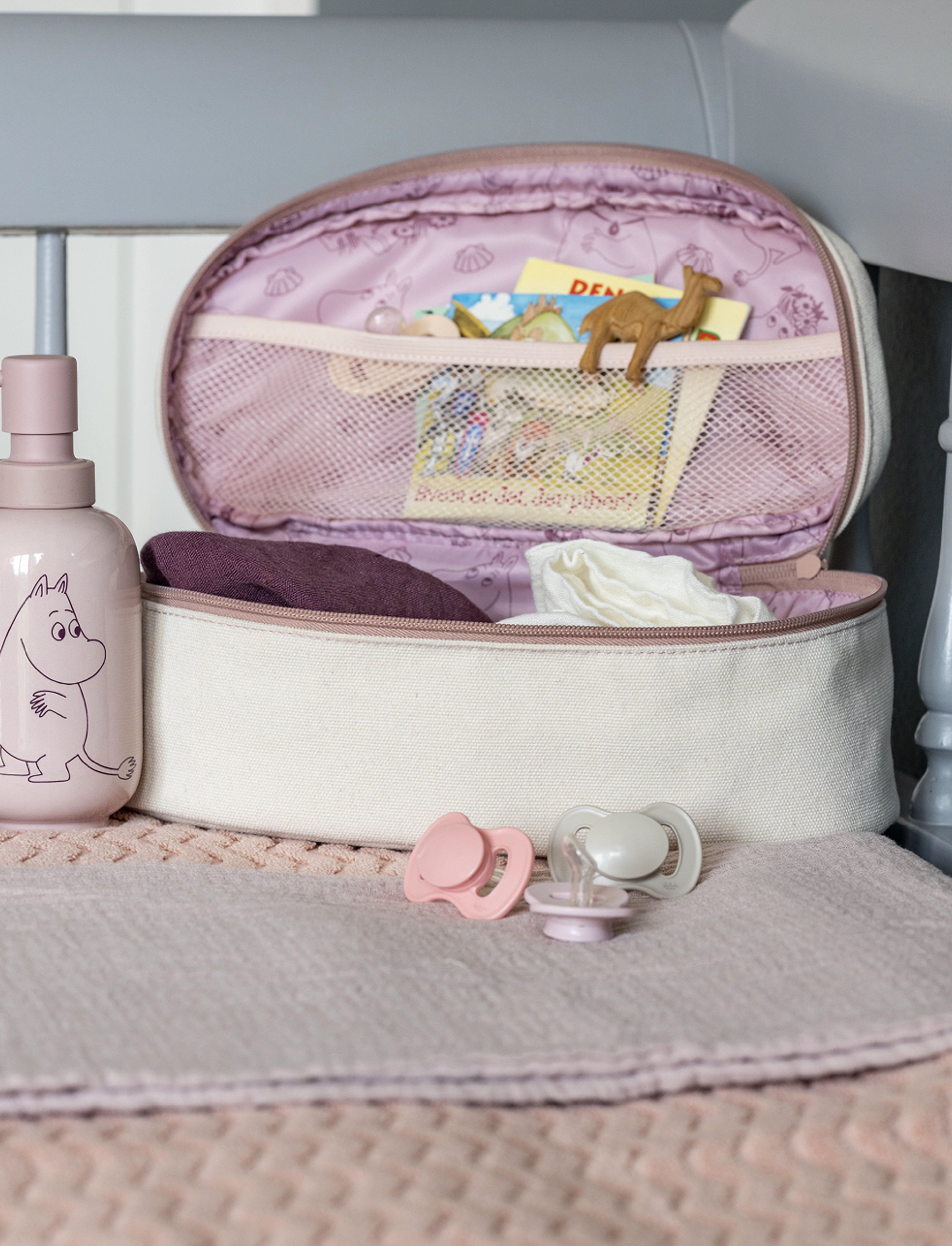 Dsignhouse Moomin The Moomins Toilet Bag, 16X8X8 cm, Bags, Creme - Toiletry Frauen