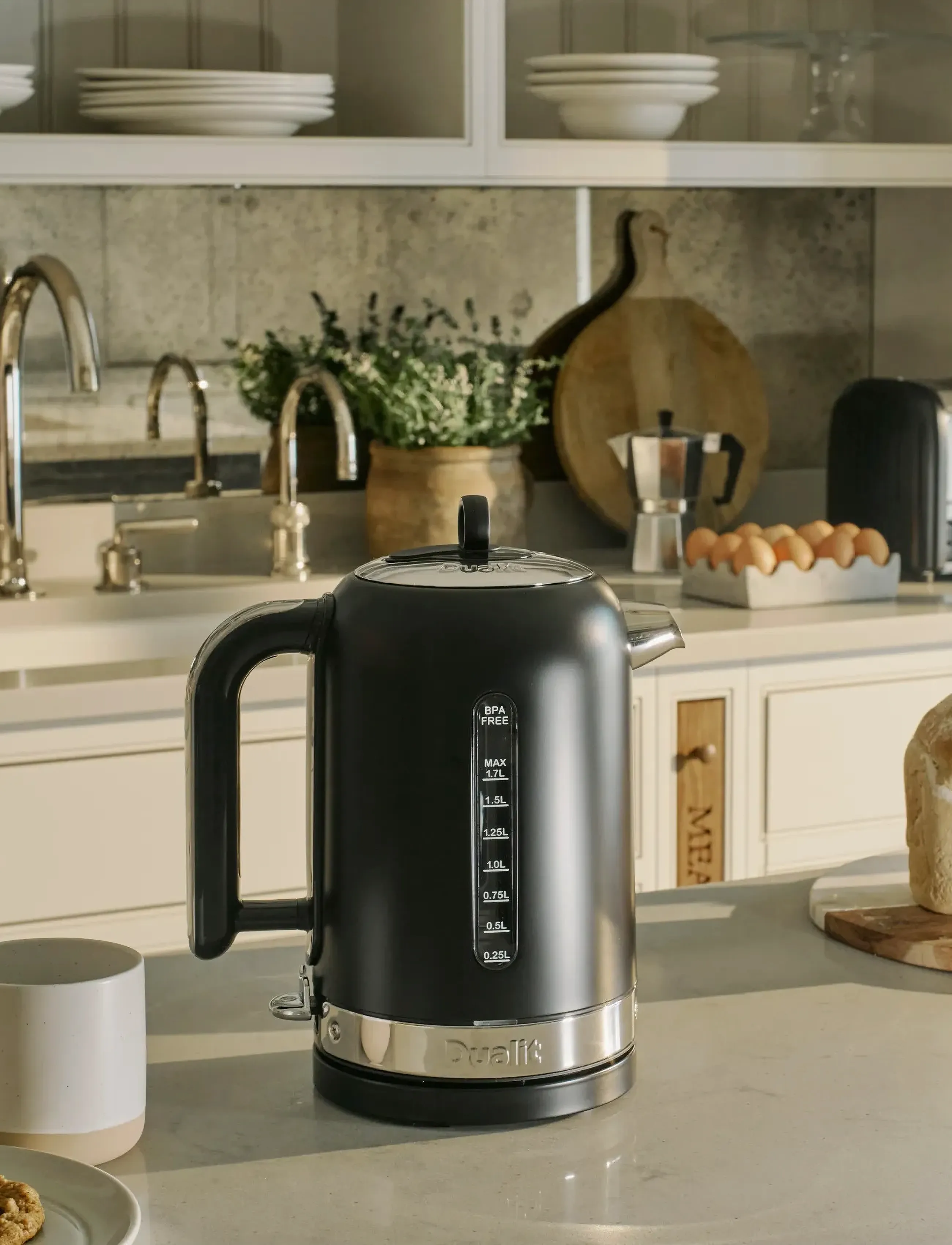 Dualit Vattenkokare Classic, Svart Matt, 1,7L, 1.7 L, Black, Køkkenmaskiner > Kedler Og Vandkogere, Unisex