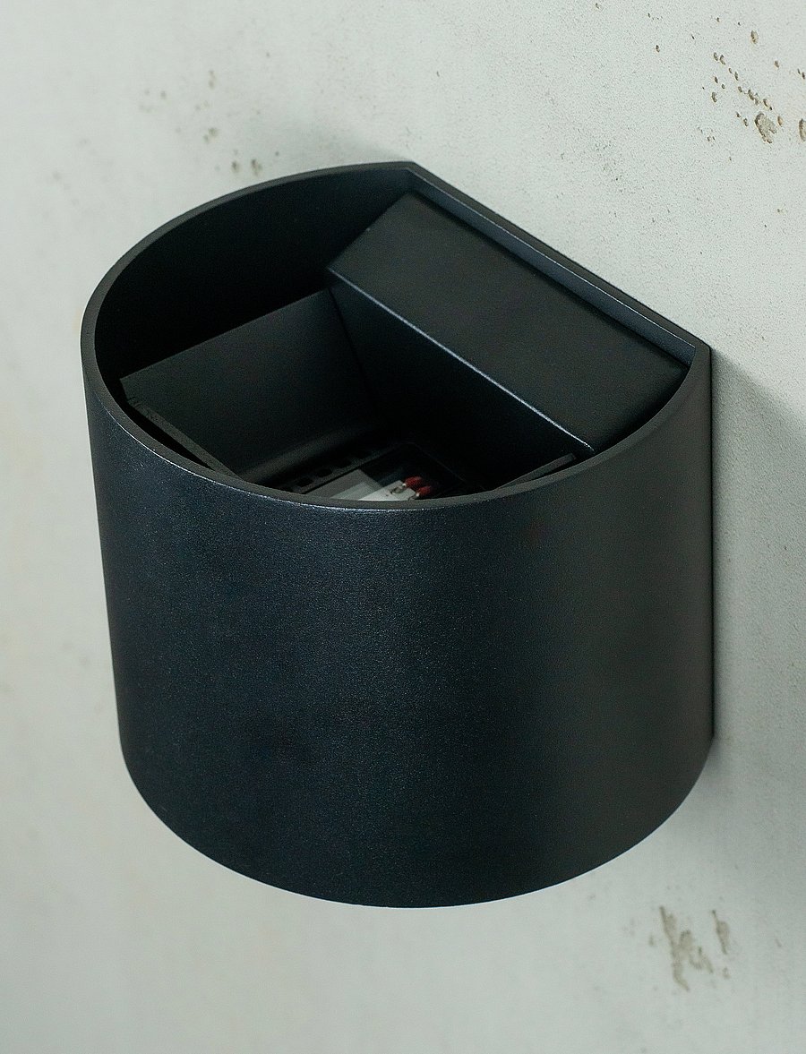 Dyberg Larsen - Mars Wall lamp - außenwandleuchten - black - 4