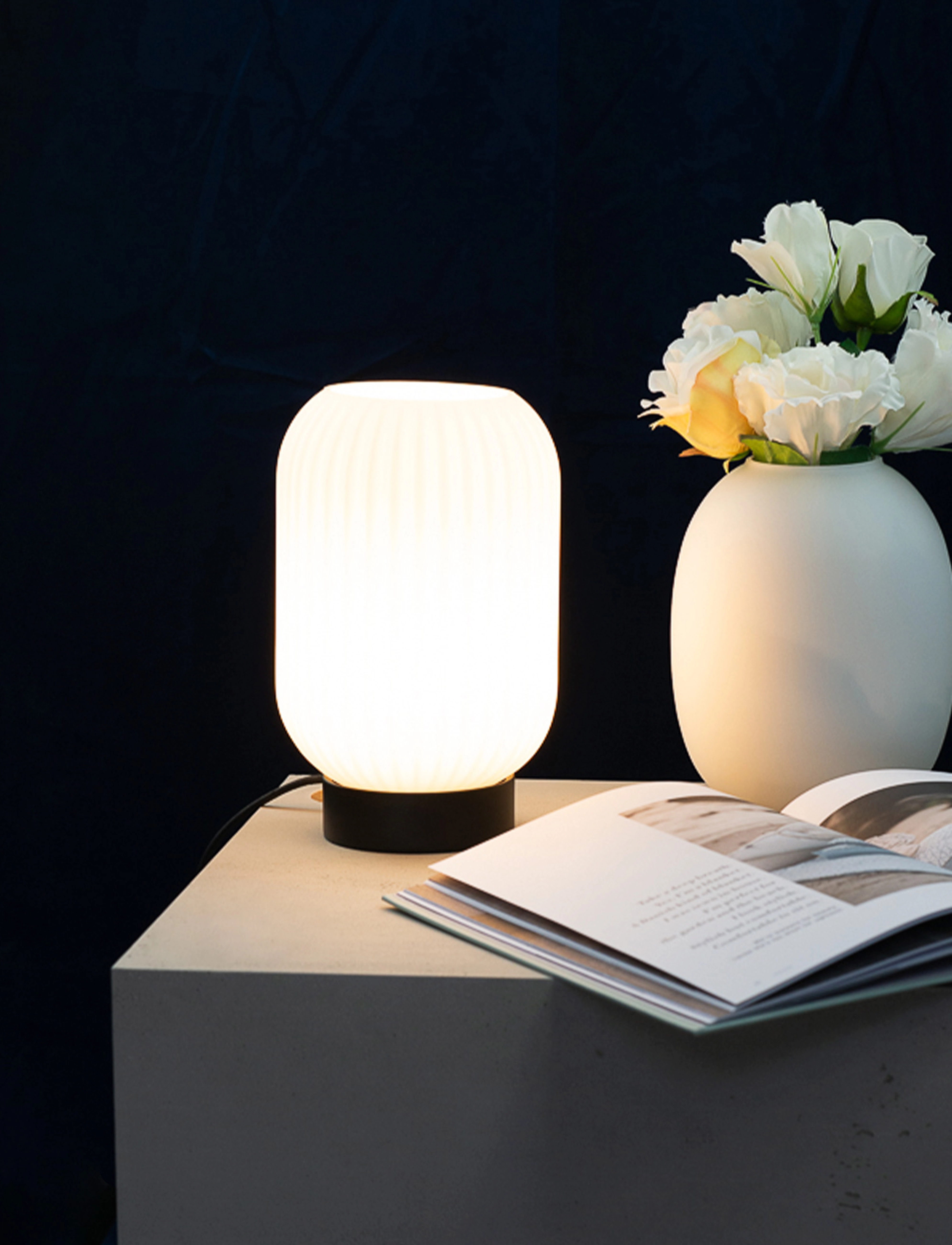 Dyberg Larsen Riflet Table Lamp, H23 cm, Lamps, Weiß - Homeware