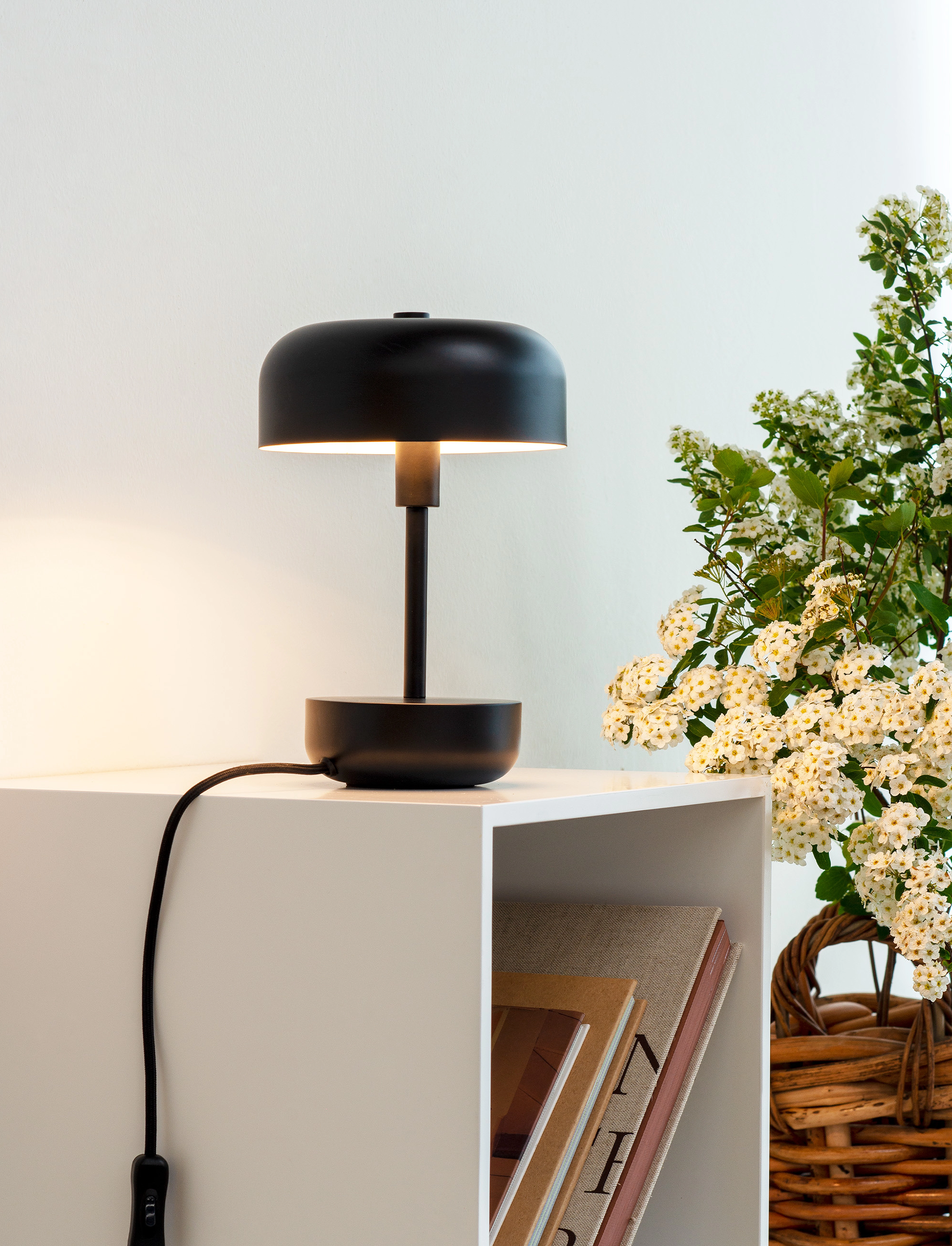 Dyberg Larsen - Haipot Table Lamp - window lamps - black - 3