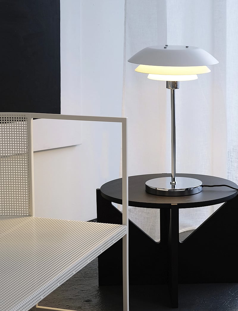 Dyberg Larsen - DL31 hvid bordlampe - schreibtisch- & tischlampen - white - 2