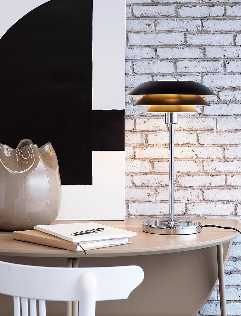 Dyberg Larsen - DL31 sort bordlampe - schreibtisch- & tischlampen - black - 3