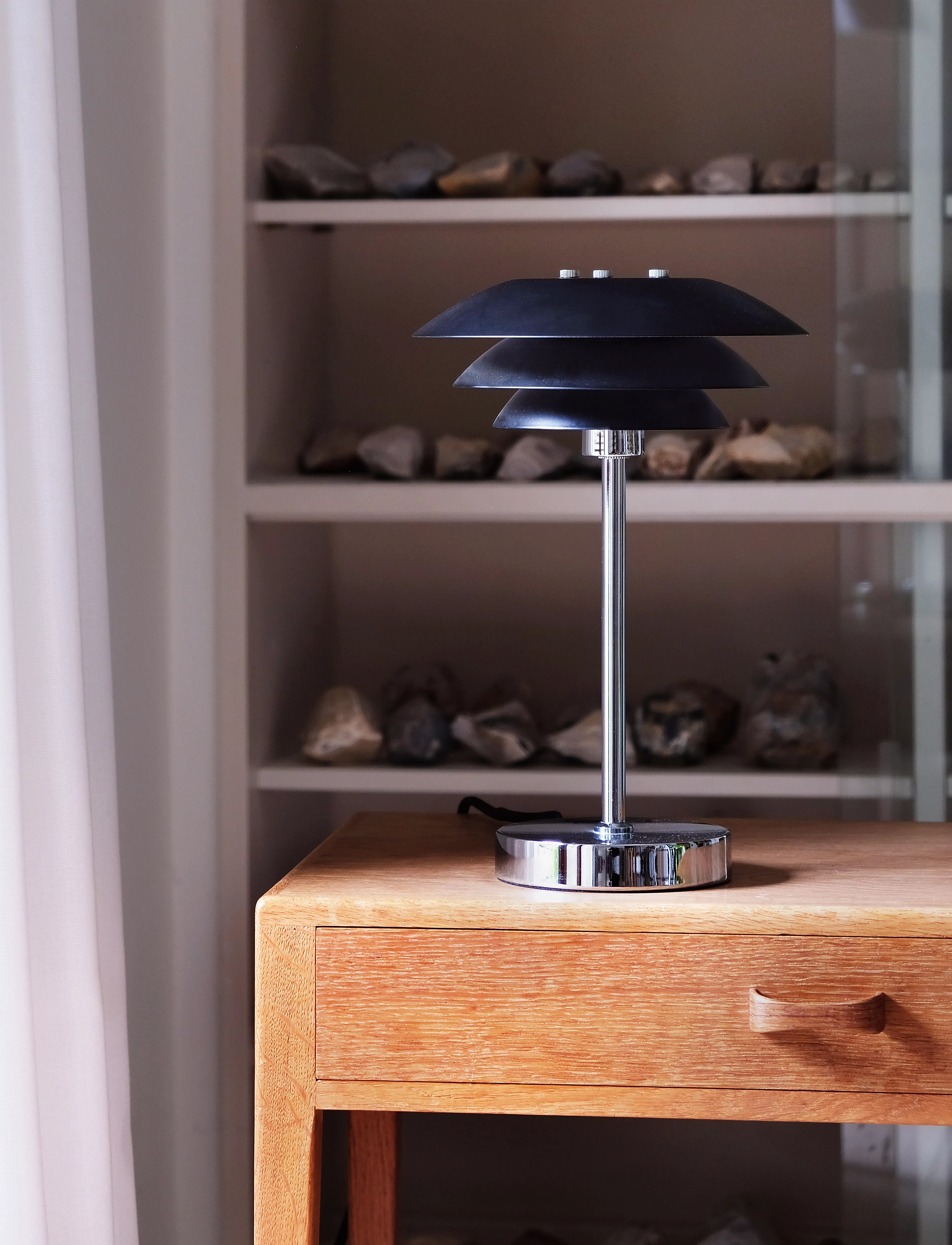 Dyberg Larsen - DL20 sort bordlampe - najniższe ceny - black - 2