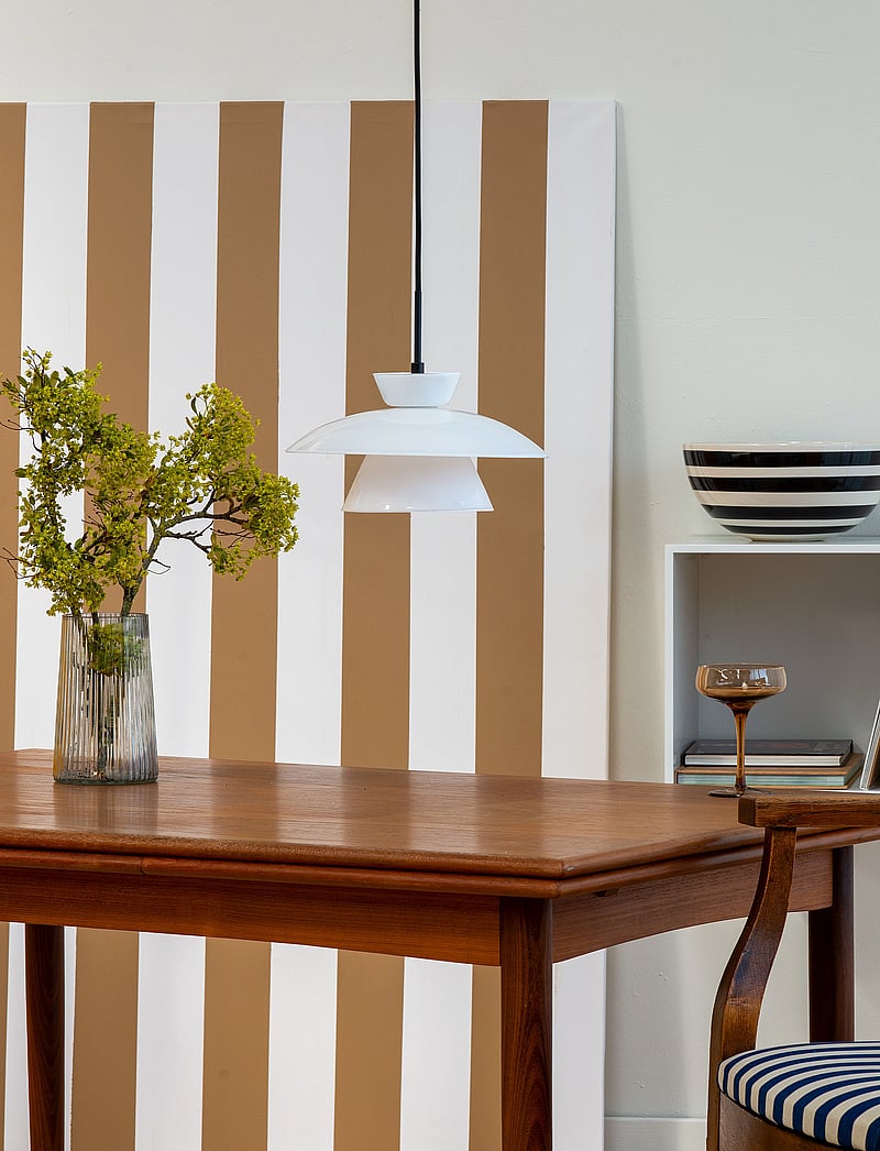 Dyberg Larsen - VALBY Pendant - pendellampen - opal/ black - 2