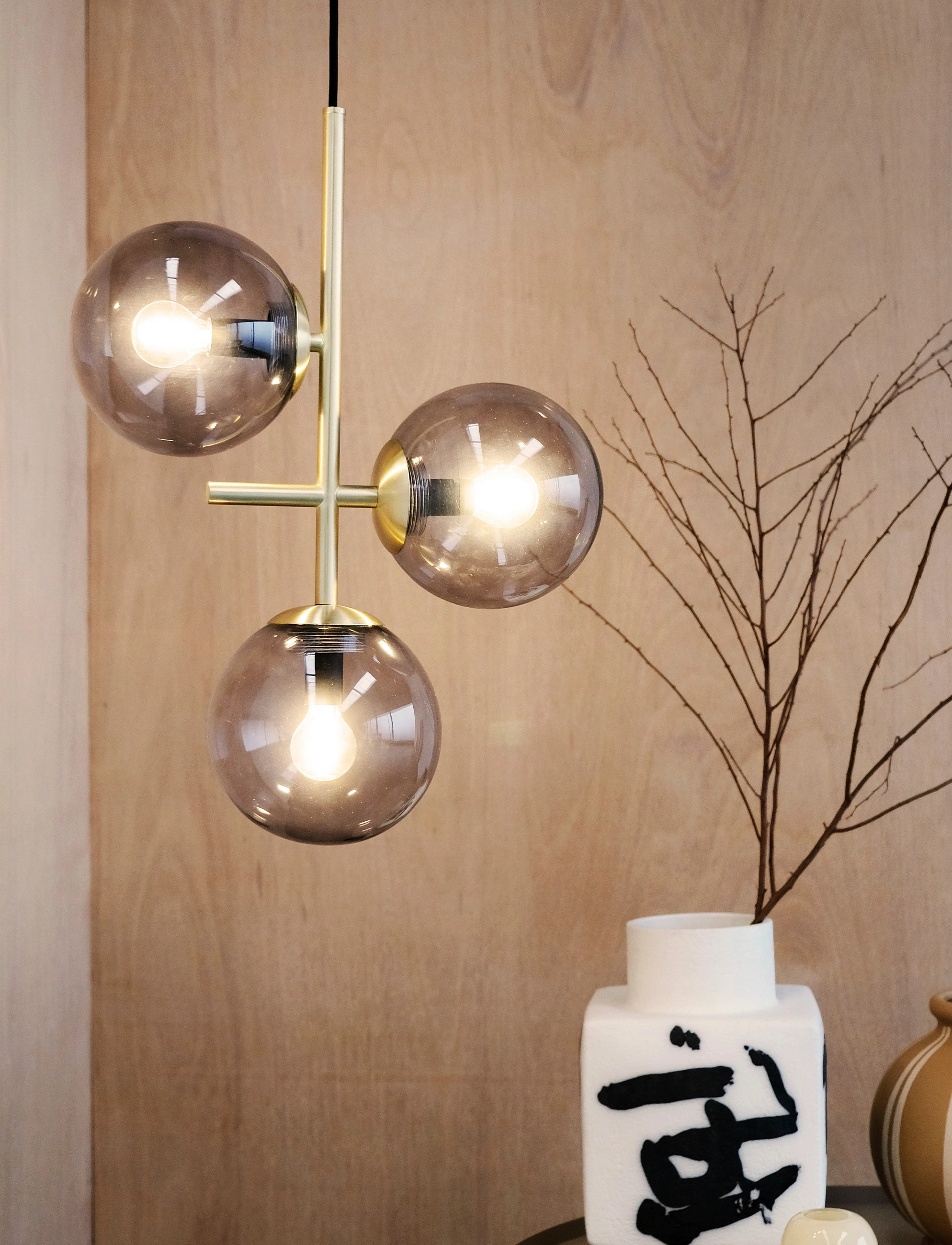 Dyberg Larsen Como Pendel Røg/ Messing, H33 cm, Ceiling Lamps, Gold - Pendant Homeware