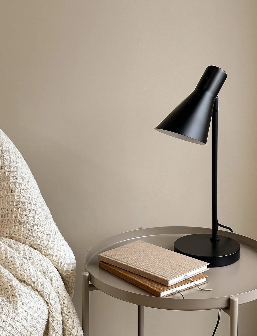 Dyberg Larsen - DL 12 Table Lamp - schreibtisch- & tischlampen - black - 3