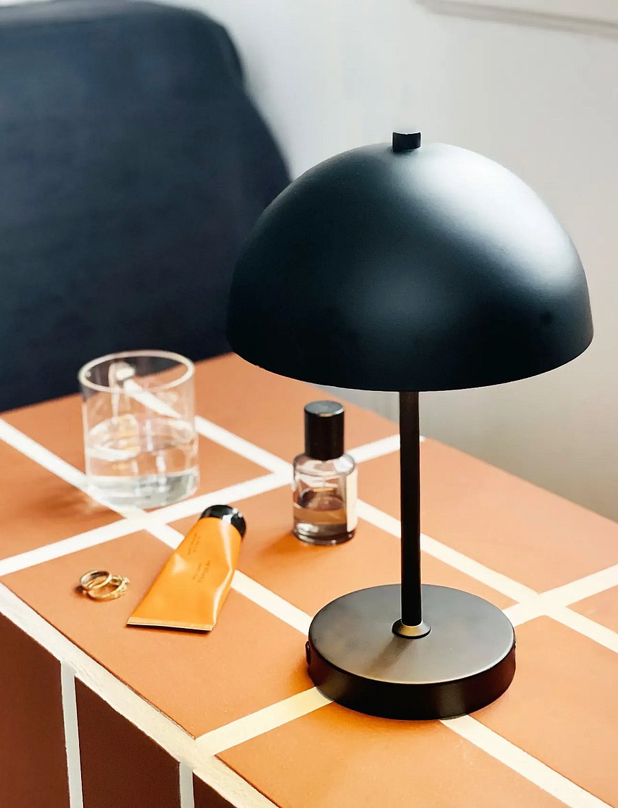 Dyberg Larsen - Stockholm LED black table lamp v. 2.0 - nešiojami Šviestuvai - black - 0