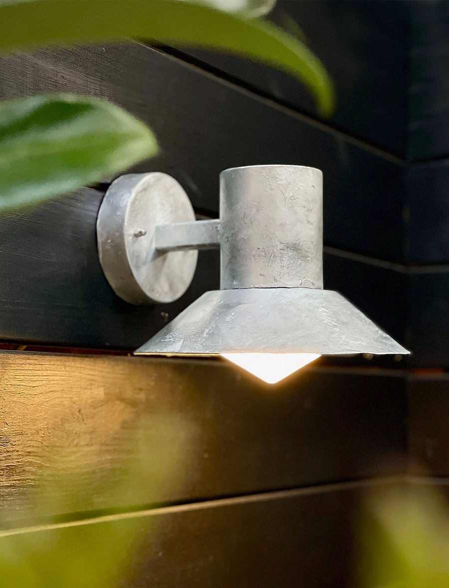 Dyberg Larsen - Venice outdoor wall lamp galvanized - seinalambid - galvanized - 5