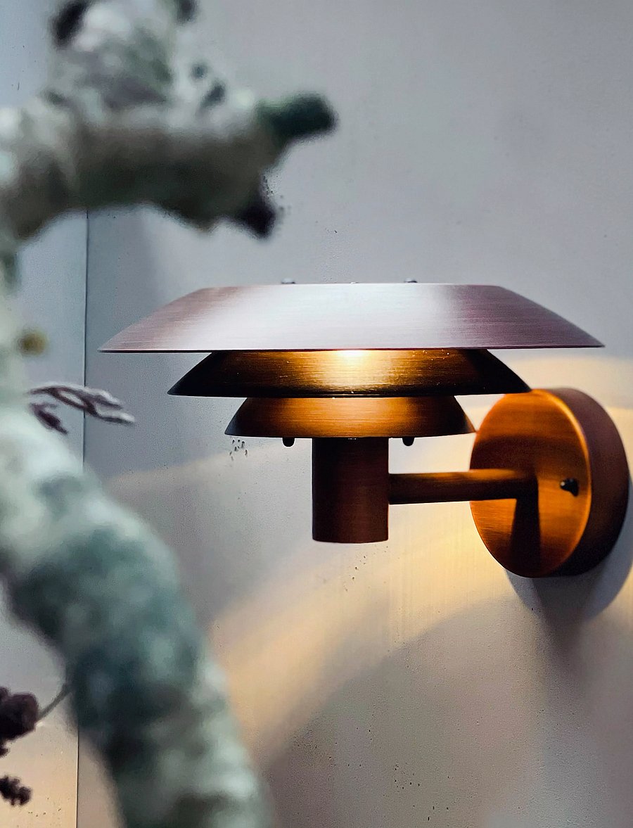 Dyberg Larsen - DL25 outdoor wall lamp Antique brushed copper look - seinalambid - copper look - 0