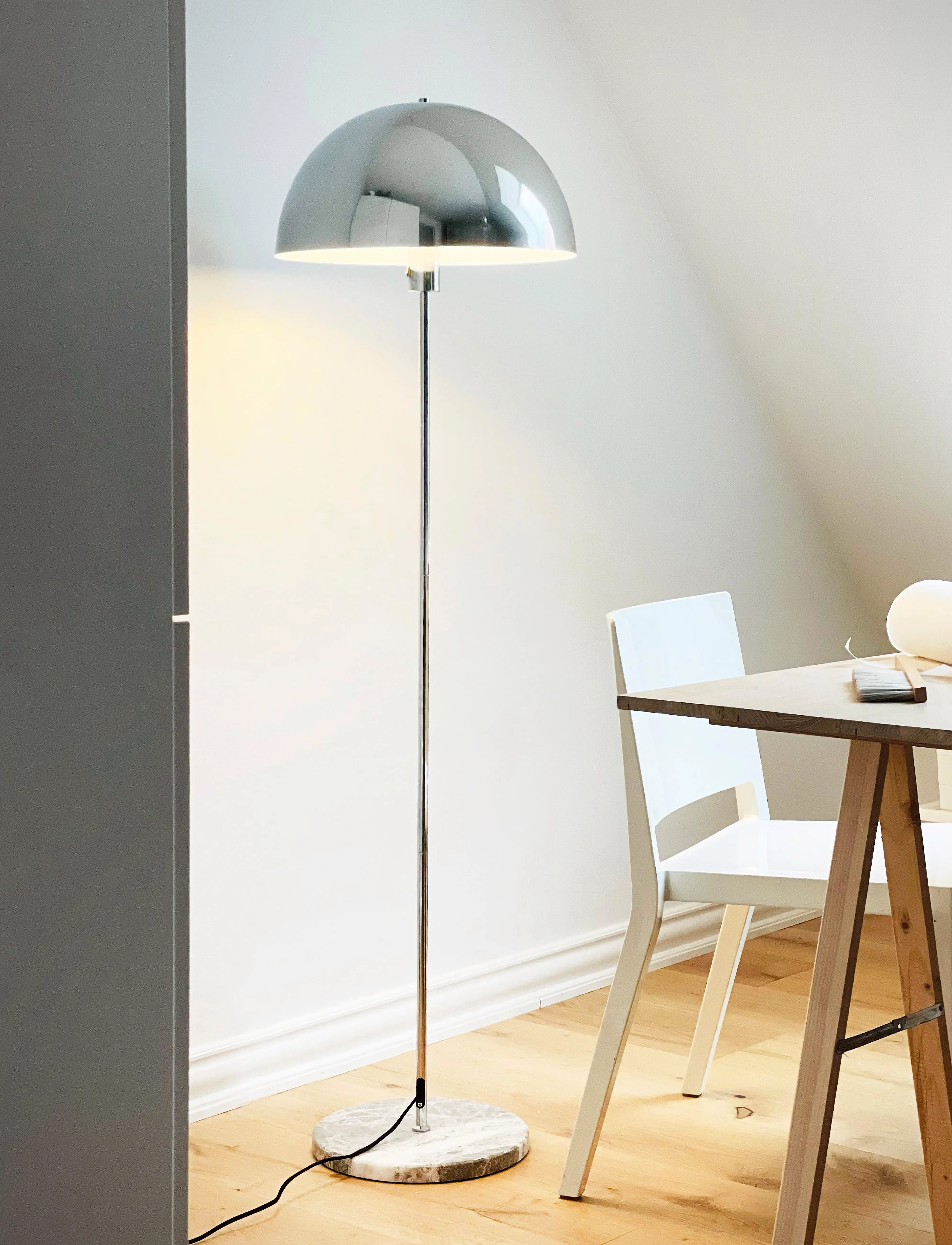 Dyberg Larsen Stockholm Krom/ Marmor Gulvlampe, 143X40X40, Silver, Lamper > Gulvlamper, Unisex