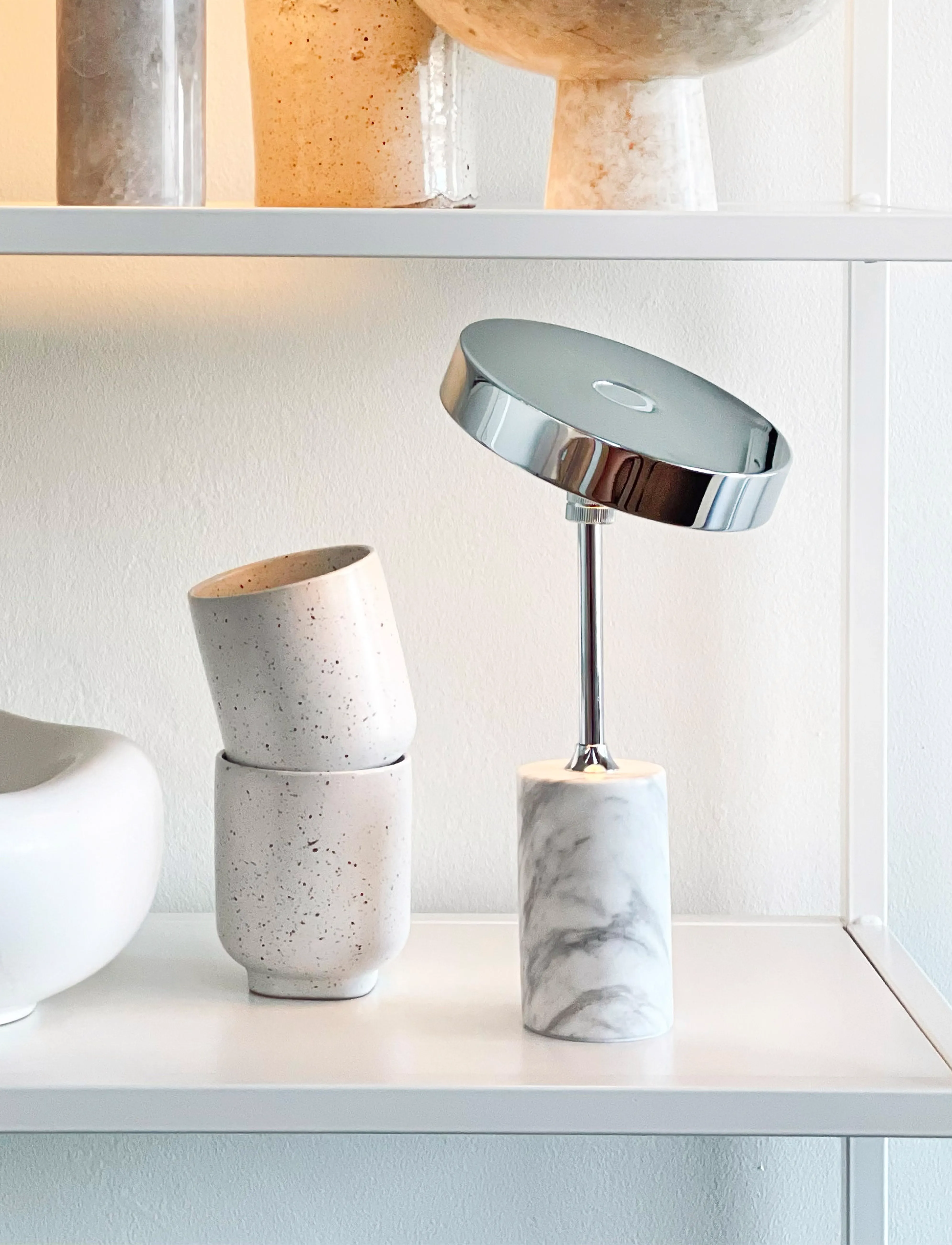 Dyberg Larsen Starlight Led Genopladelig Bordlampe Krom Med Hvid Marmor, 25X14X14, Silver, Lamper > Bordlamper, Unisex