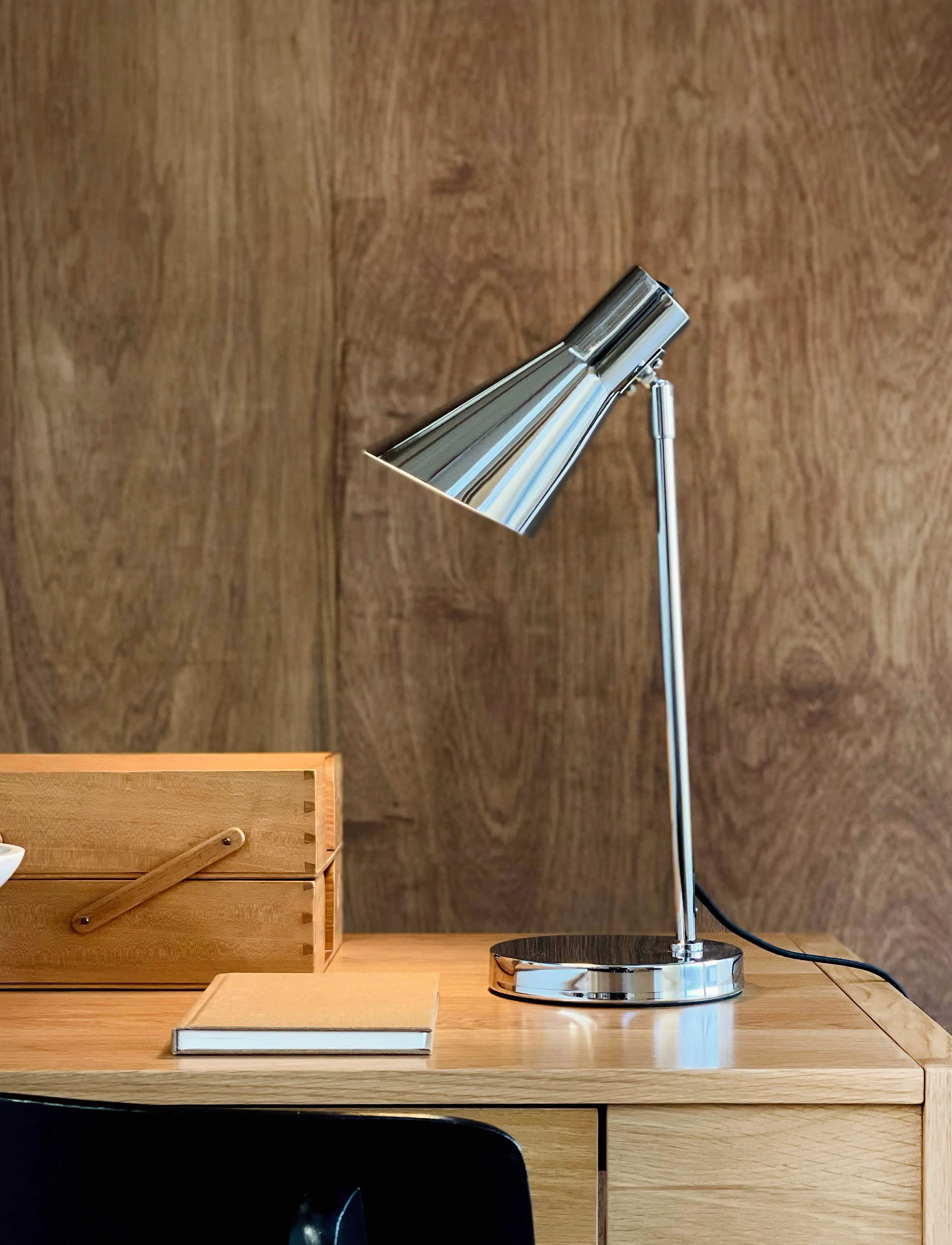 Dyberg Larsen Dl12 Krom Bordlampe, 44.5X16X16, Silver, Belysning > Bordlamper, Børn