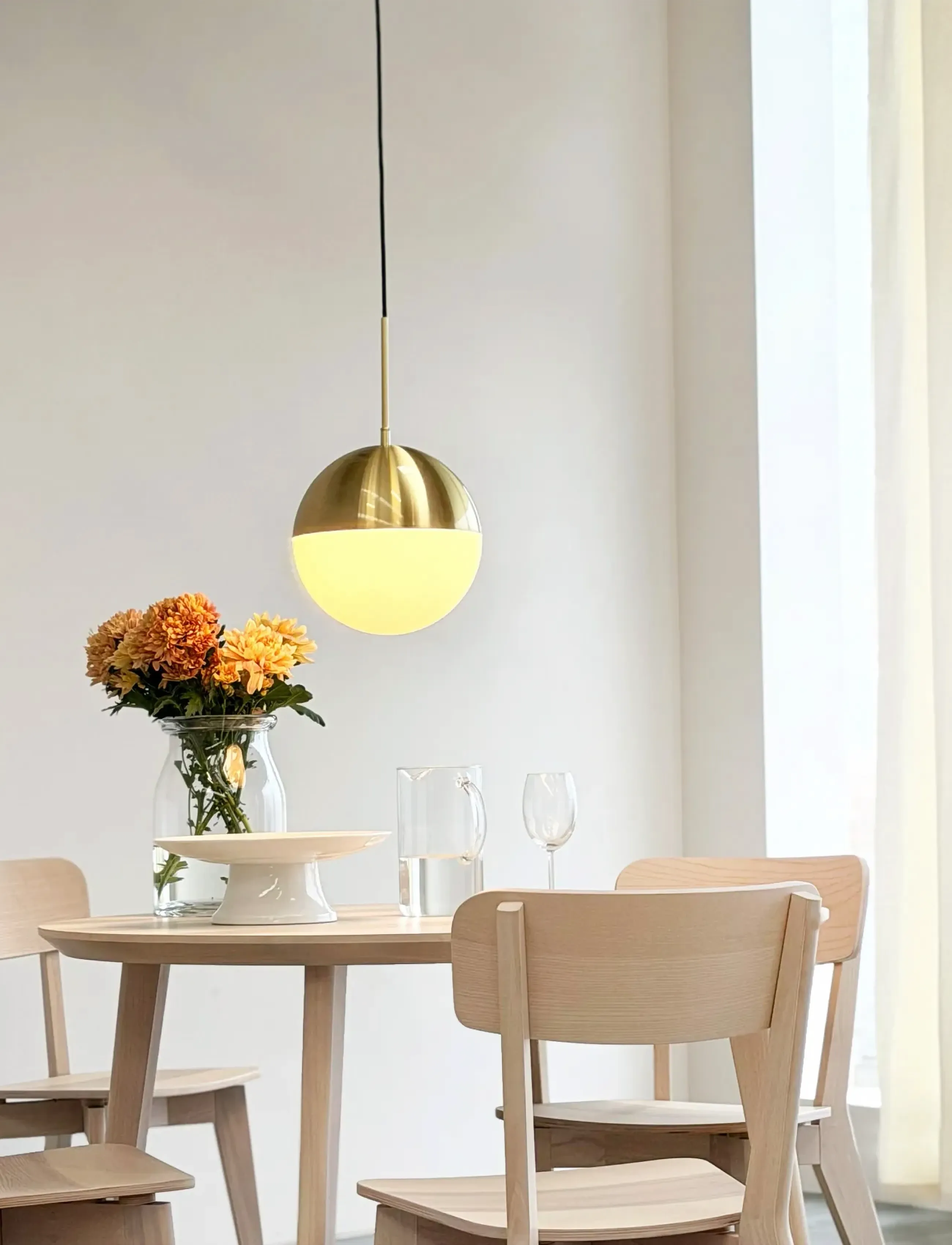 Dyberg Larsen Nova D25 Opal/ Messing Pendel, One Size, Ceiling Lamps, Gold - Pendant Homeware