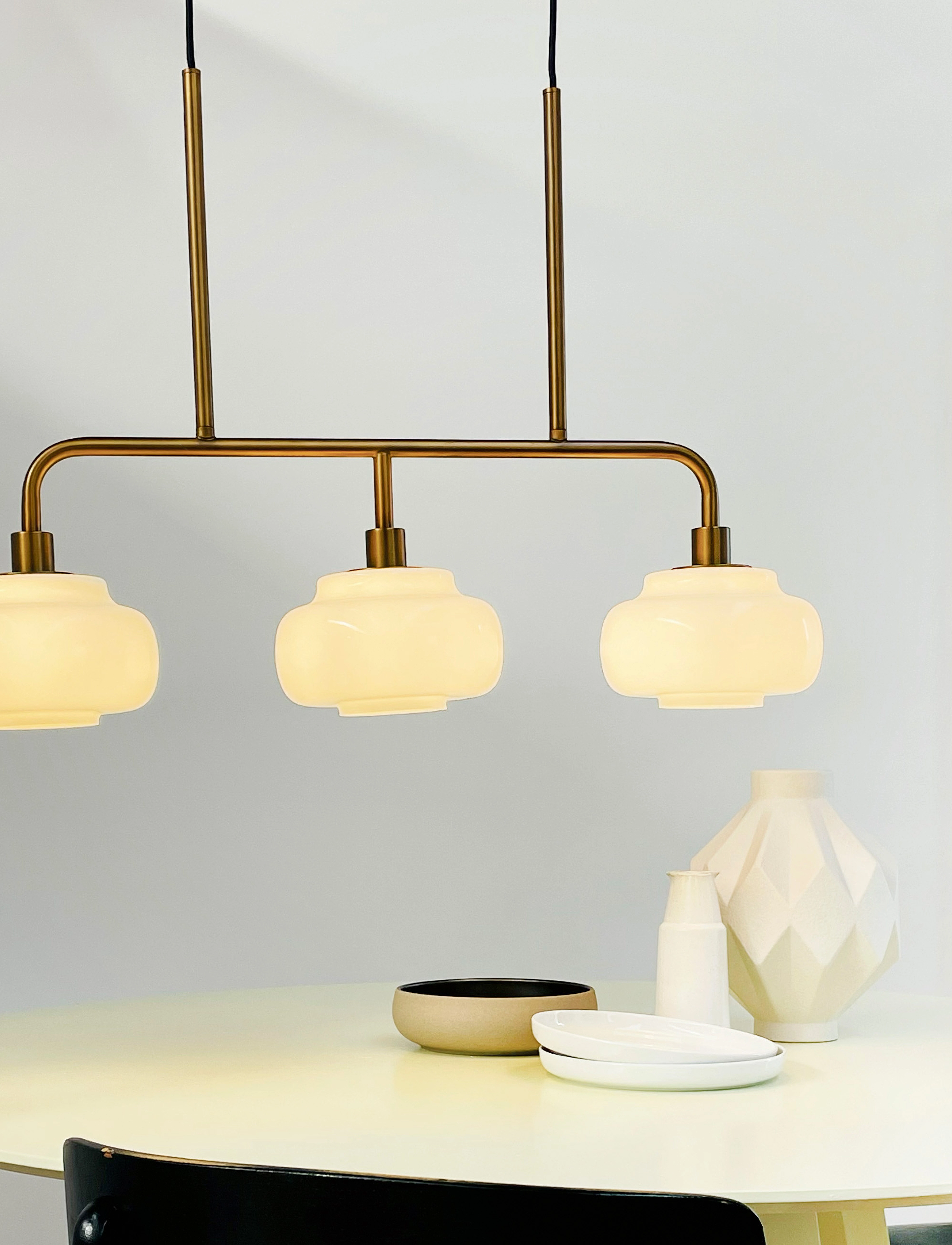 Dyberg Larsen - Ossett long table pendant Opal / bronze - pendellampor - opal / bronze - 5