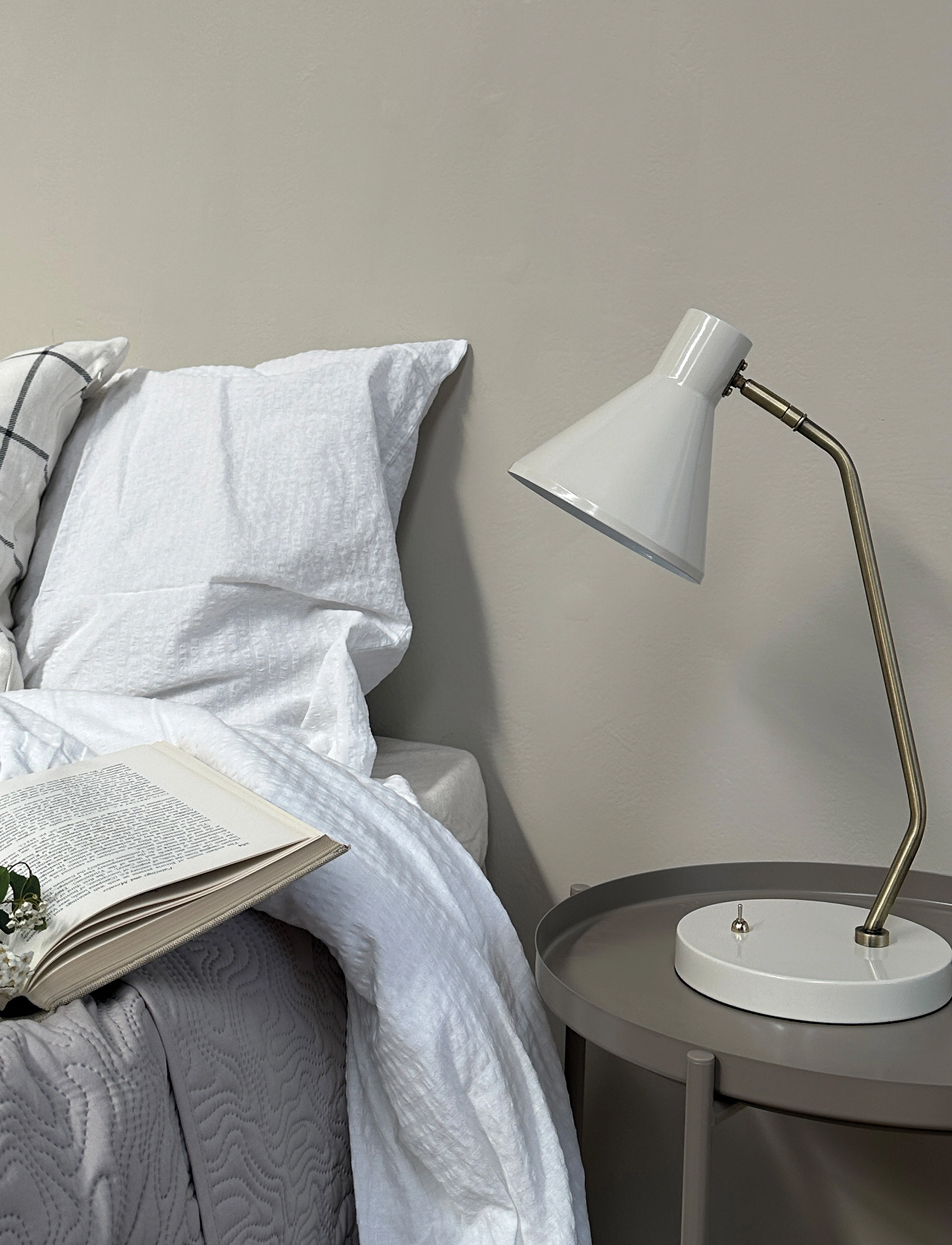 Dyberg Larsen Sleep Bordlampe Kithvid, H43.3 cm, White, Belysning > Bordlamper, Børn