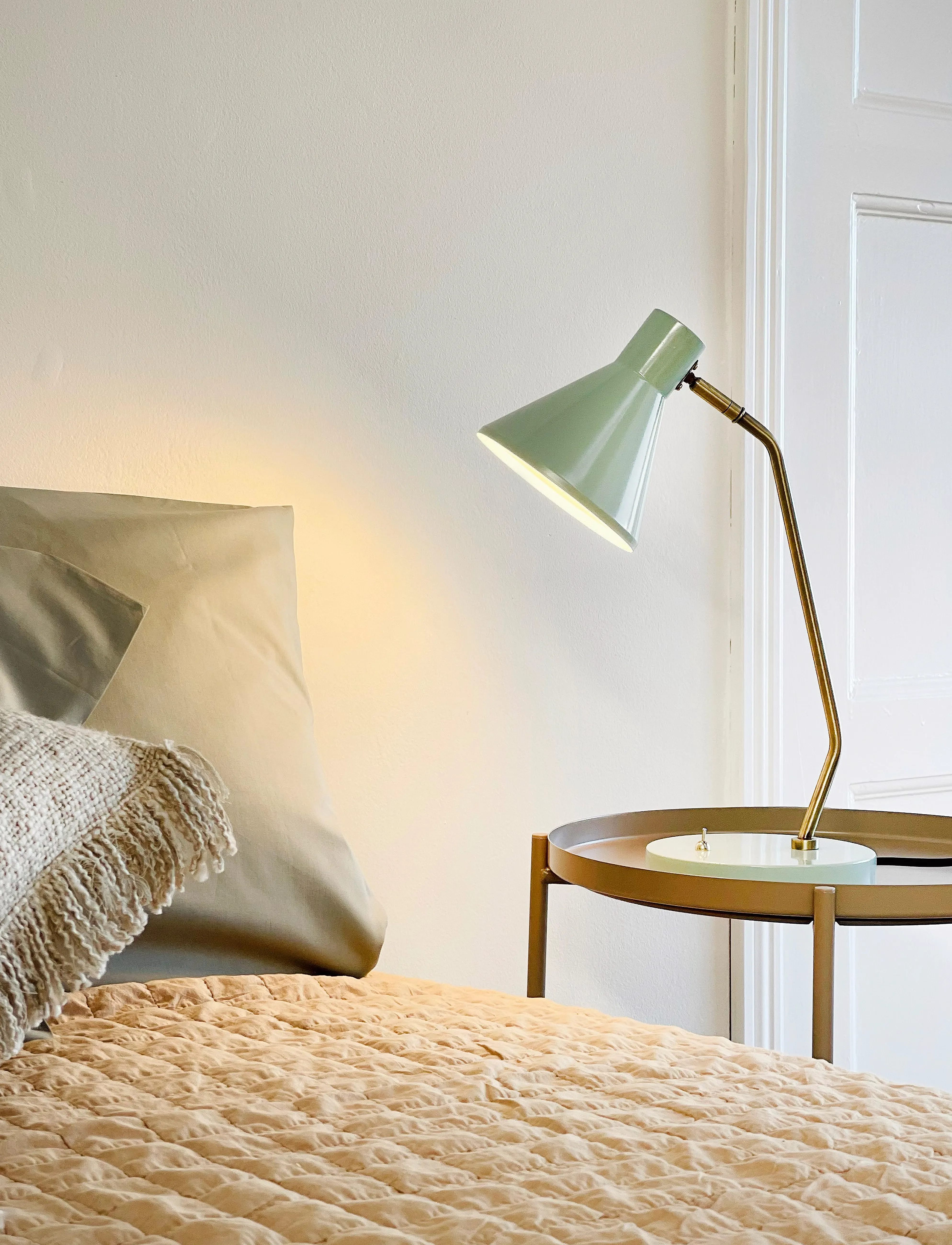 Dyberg Larsen Sleep Bordlampe Mint, H43.3 cm, Blue, Belysning > Bordlamper, Børn
