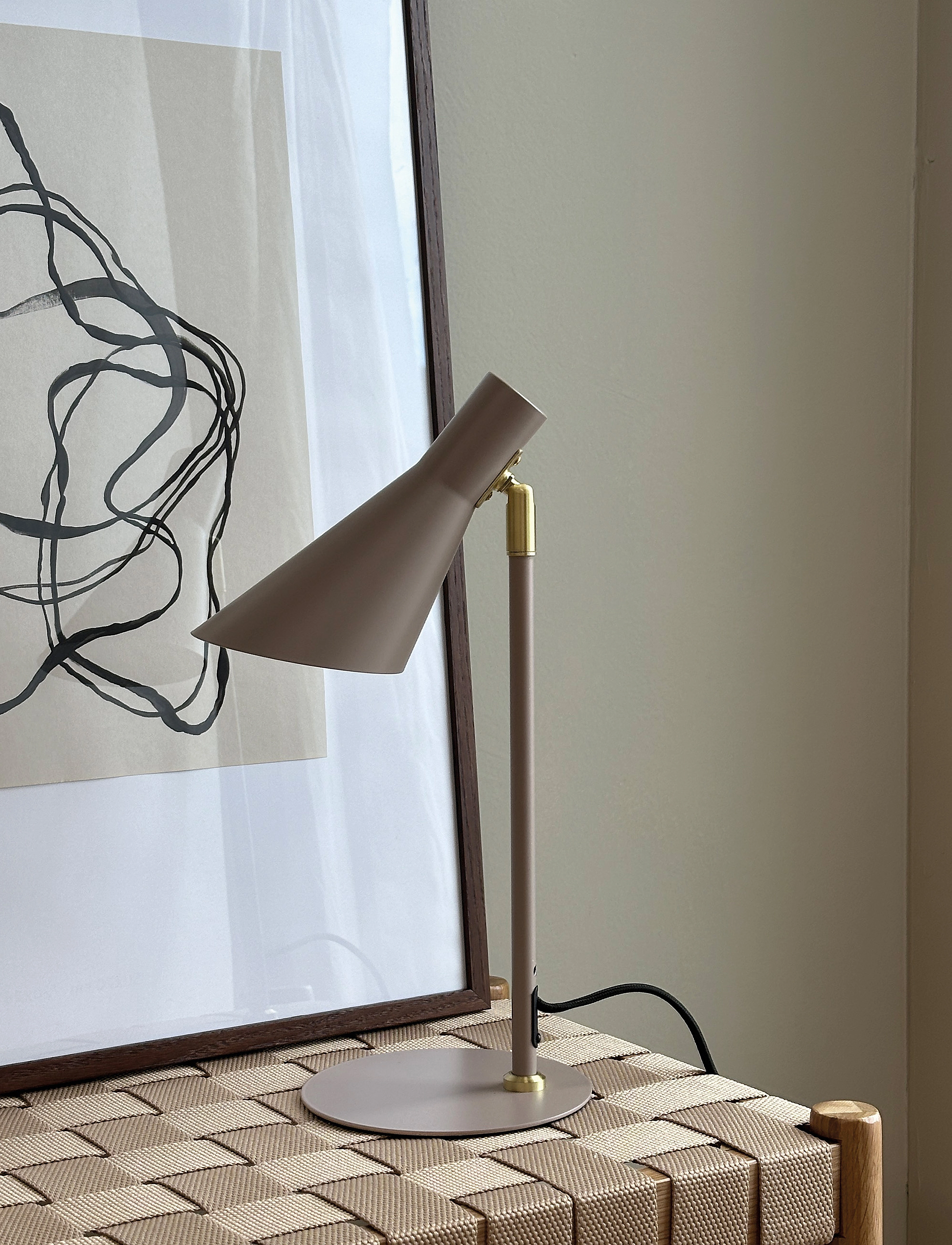 Dyberg Larsen Dl12 Mini Bordlampe Beige Messing, H37 cm, Lamps, - Table Homeware