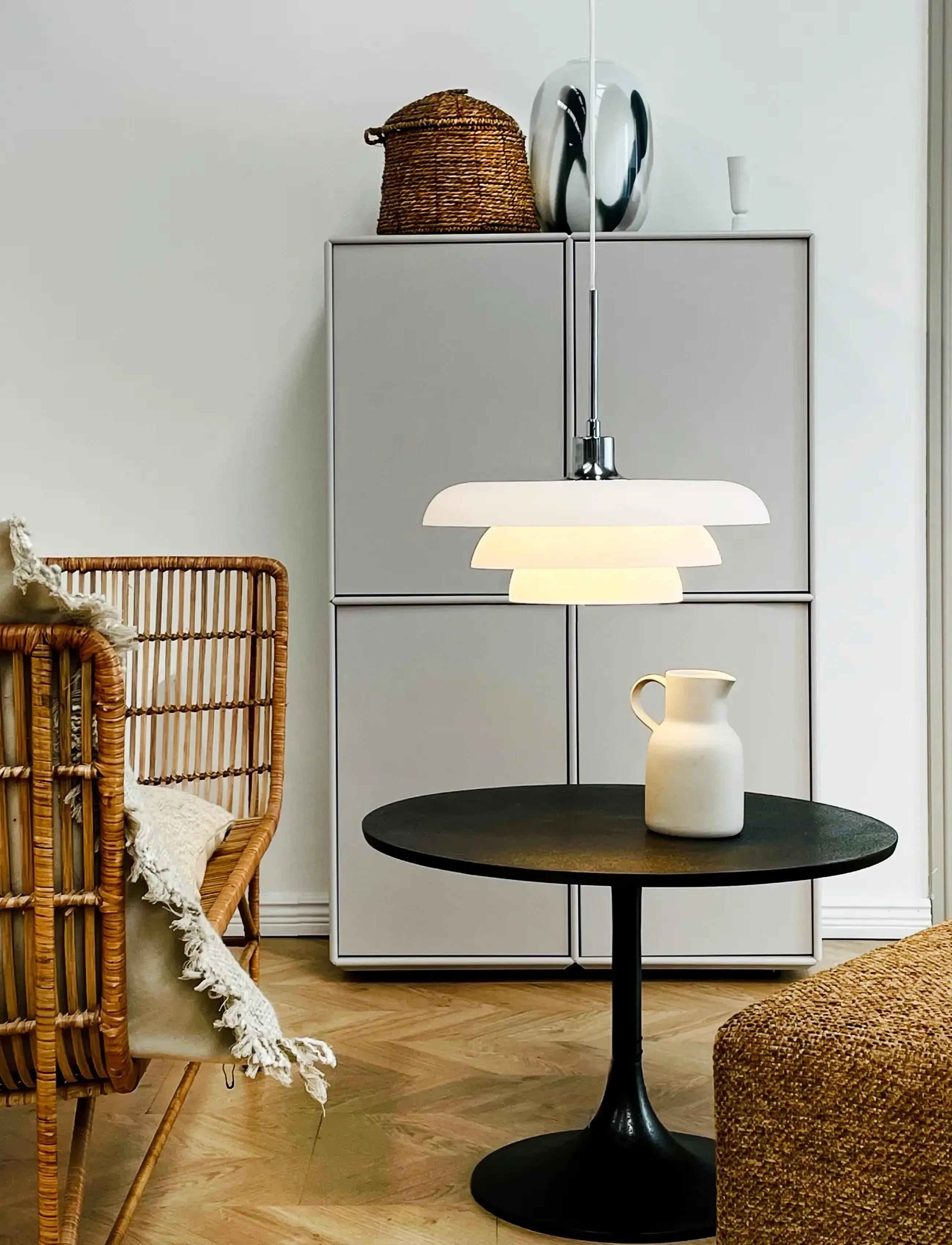 Dyberg Larsen Ava Pendel D40 Opal/ Krom, 40 cm, Ceiling Lamps, Weiß - Pendant Homeware