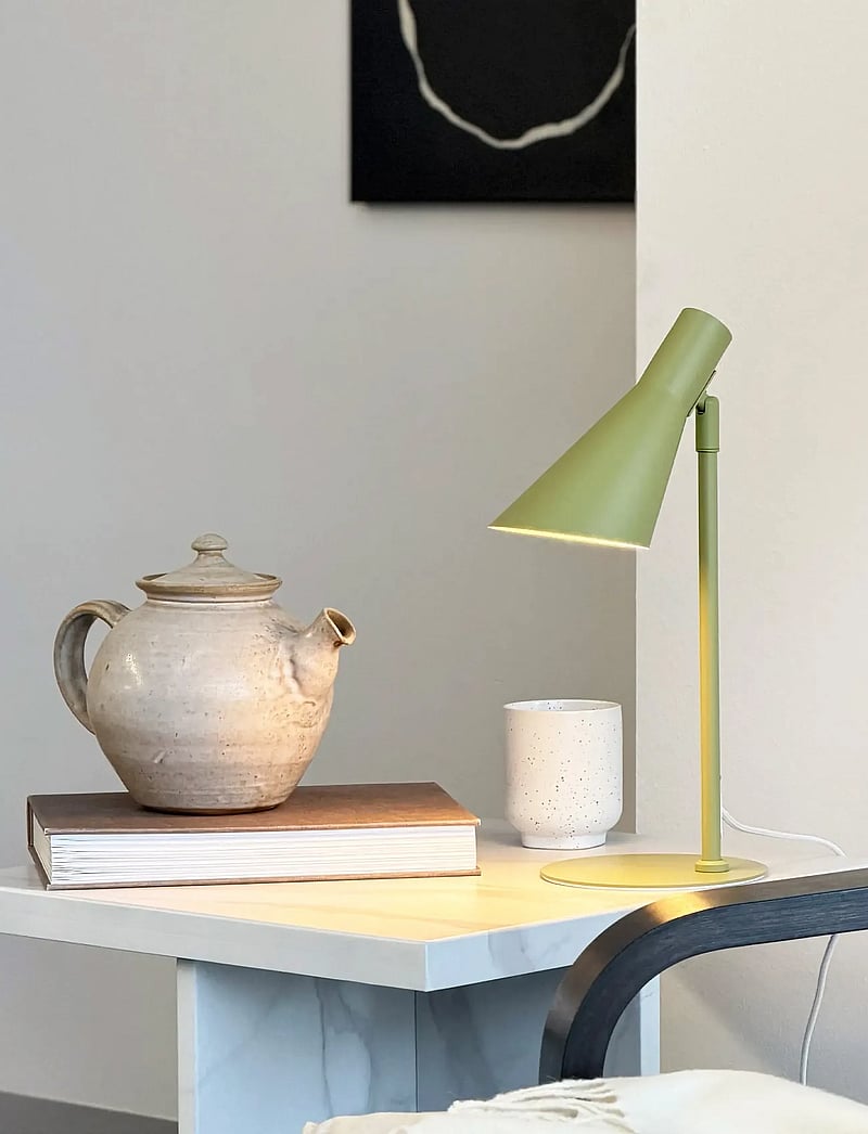 Dyberg Larsen - DL12 mini bordlampe grøn - schreibtisch- & tischlampen - green - 5