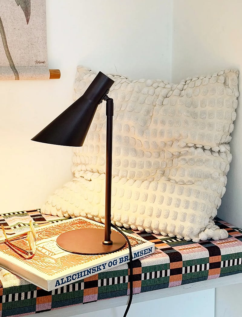 Dyberg Larsen - DL12 mini bordlampe brun - schreibtisch- & tischlampen - brown - 5