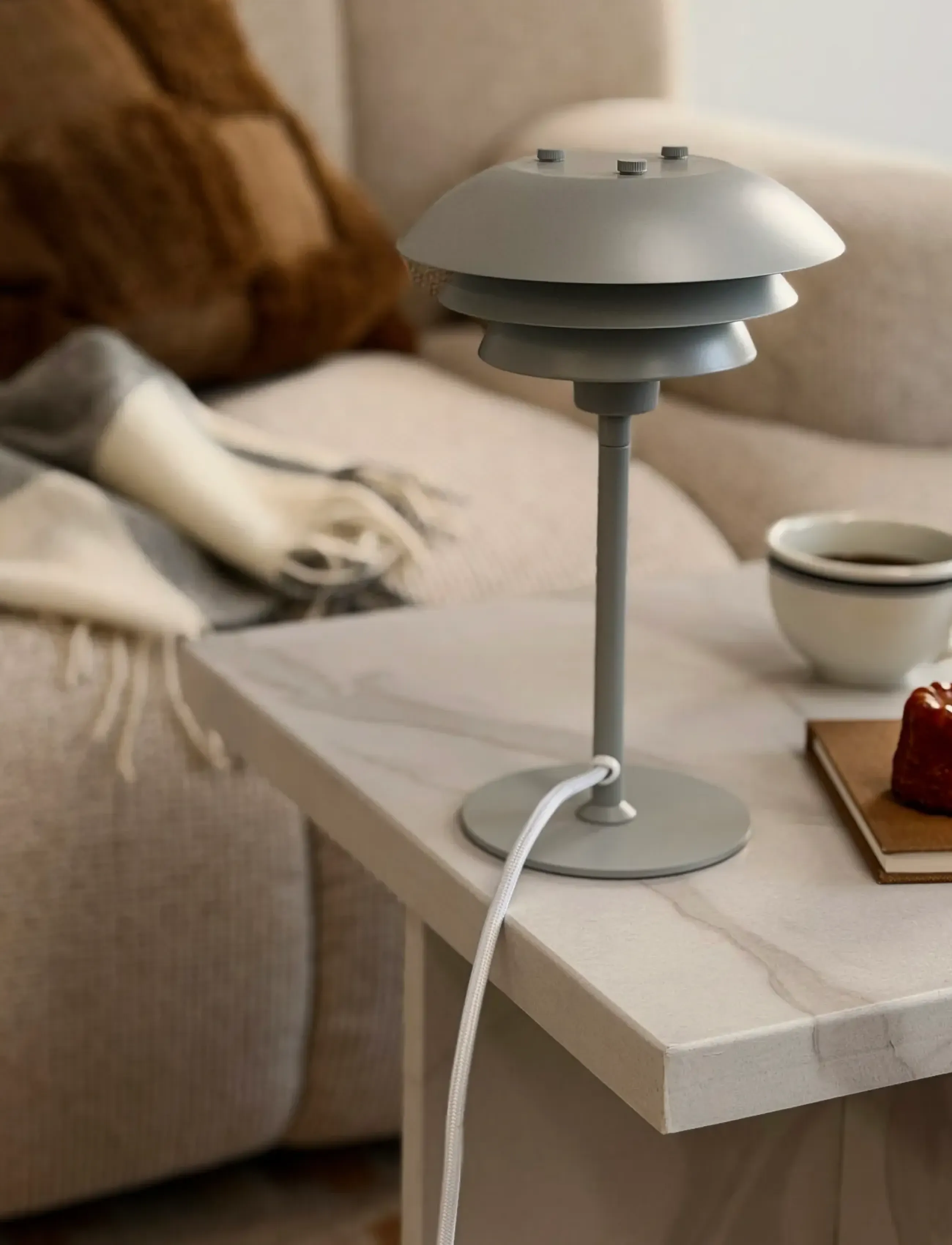 Dyberg Larsen - Sixteen Bordlampe - Grå - lampy na biurko - grey - 2