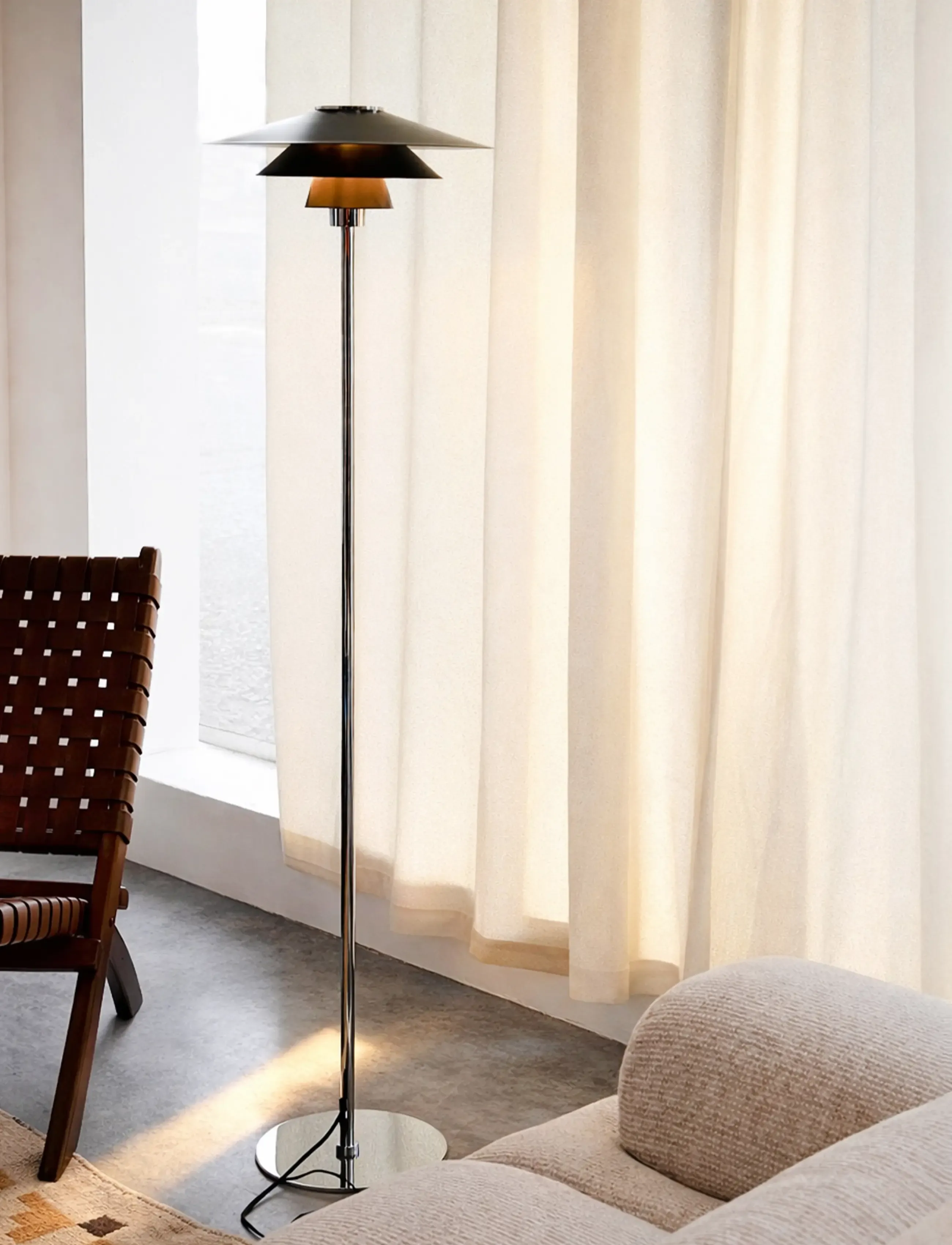 Dyberg Larsen - Kay gulvlampe - Sort - stehlampen - black/ chrome - 0