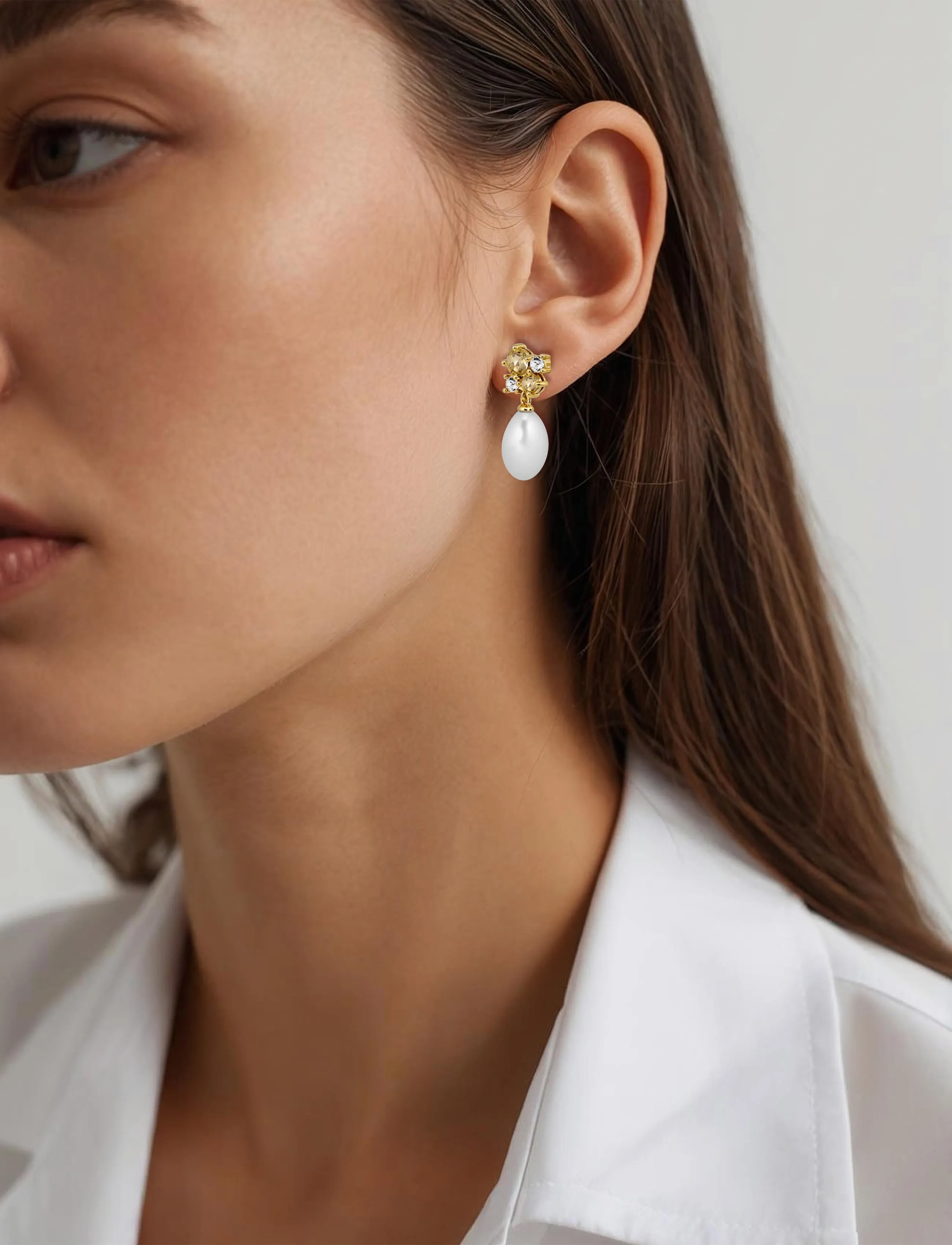 Dyrberg/Kern Petun Sg Golden / White Pearl, One Size, Gold, Øreringe > Ørestikker, Dame