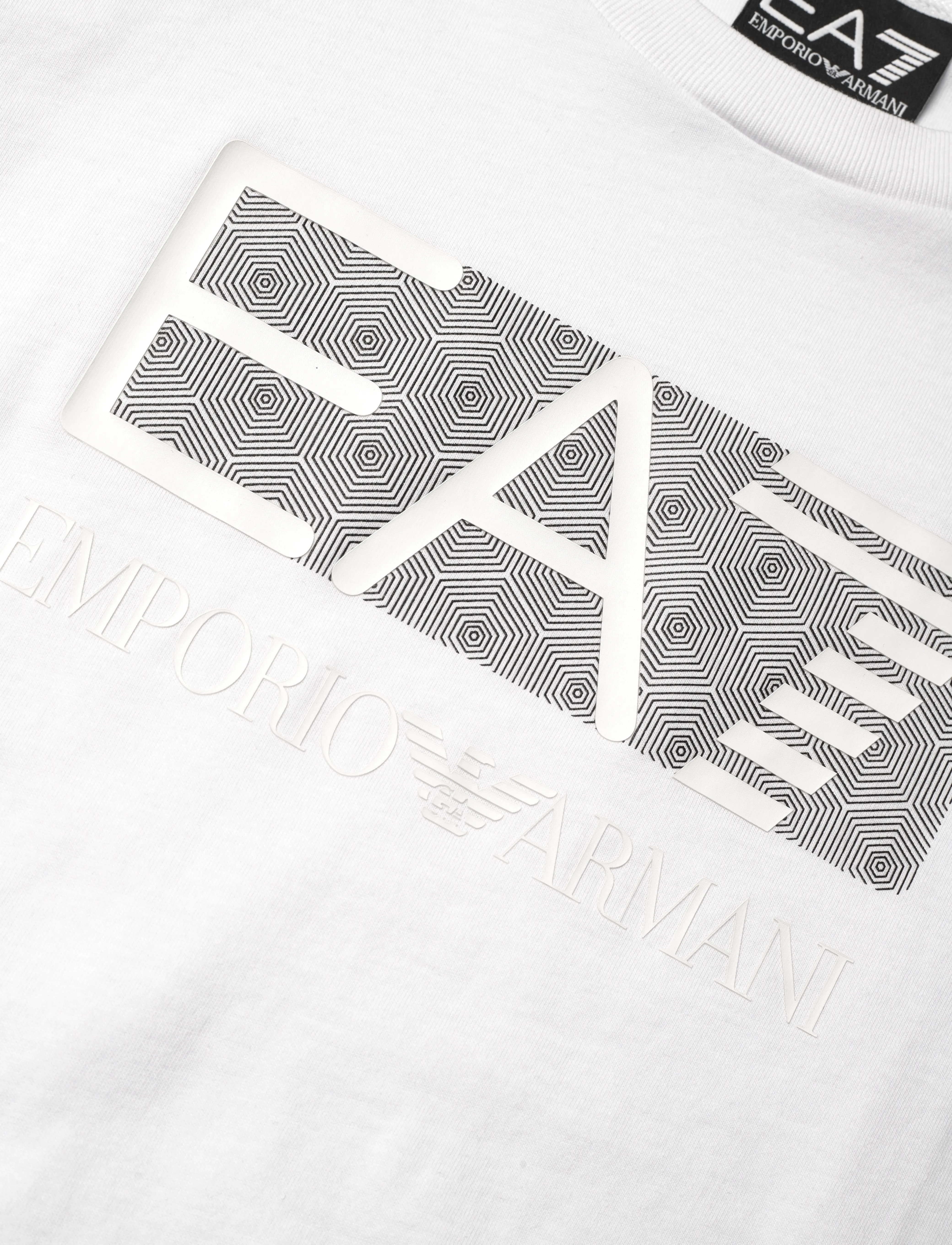 EA7 - T-SHIRT - short-sleeved t-shirts - white - 2