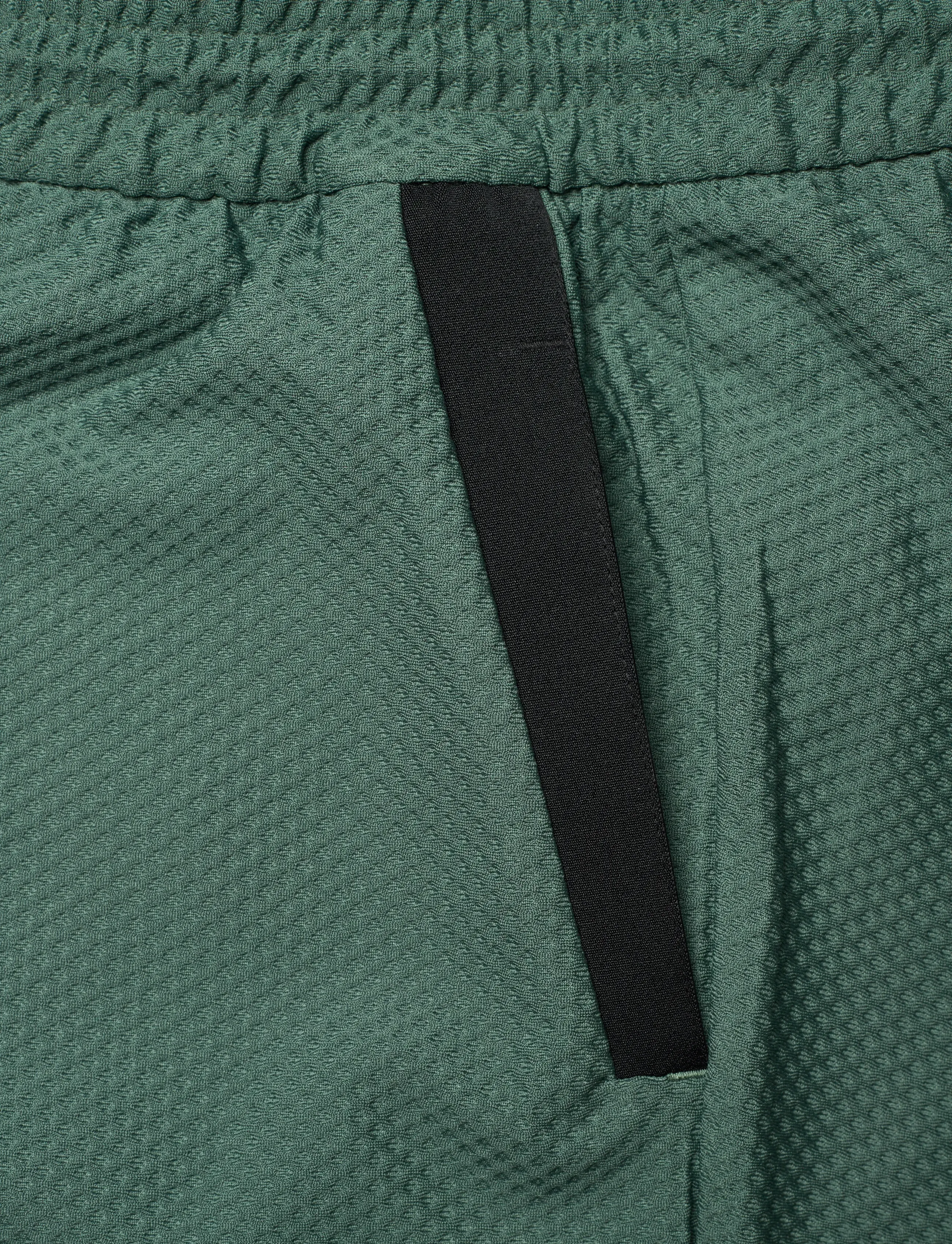EA7 - SHORTS - trainingsshorts - cilantro - 2