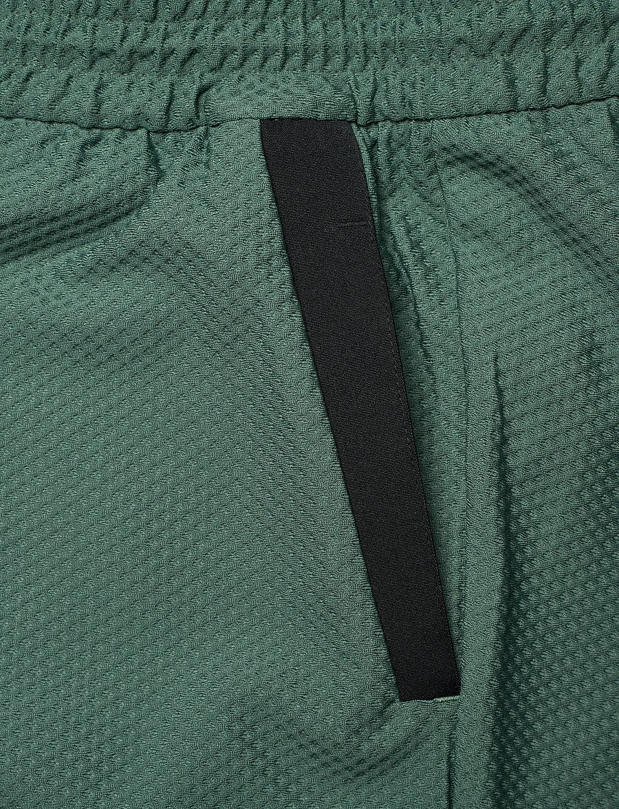 EA7 - SHORTS - casual shorts - cilantro - 5