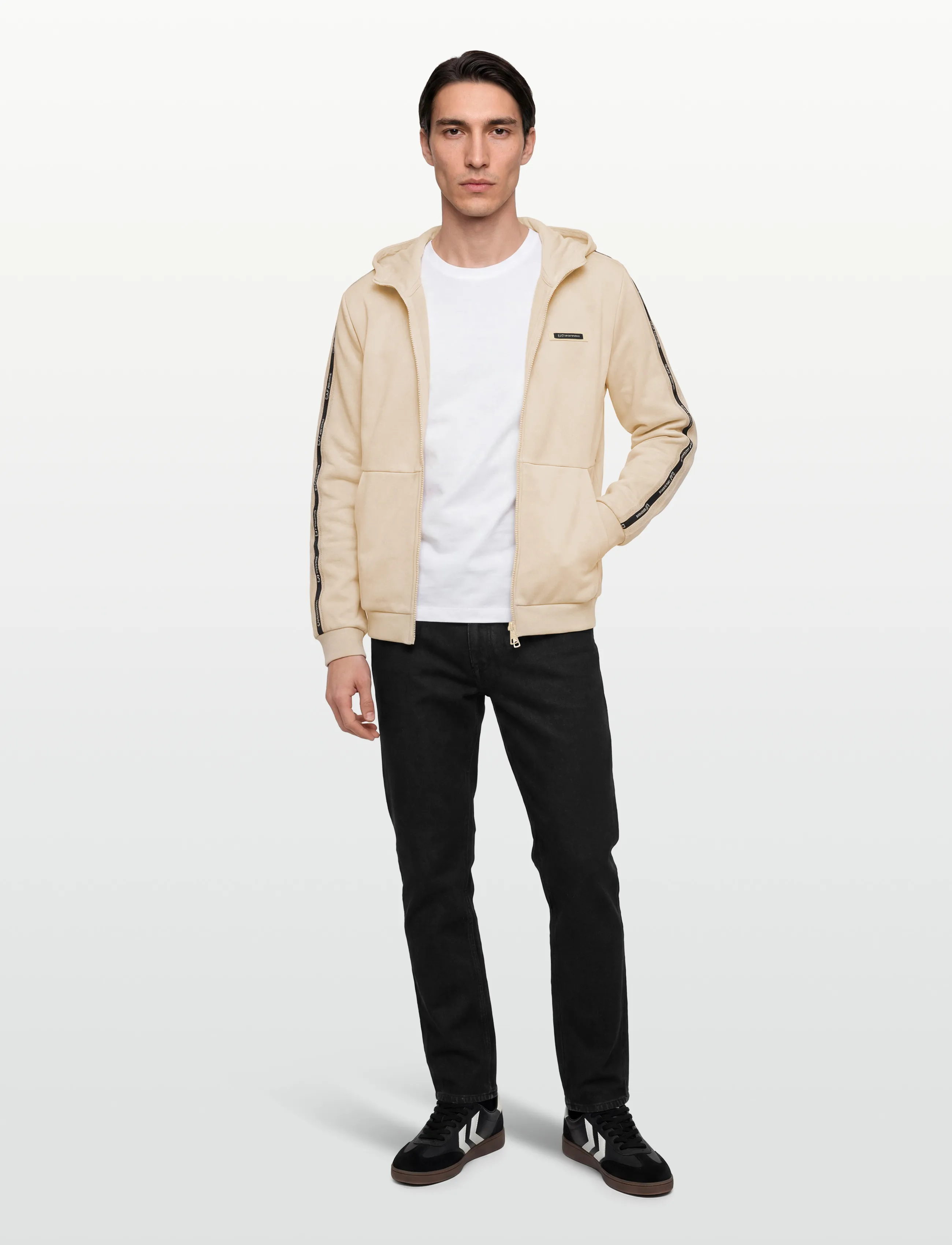 EA7 Sweatshirt, L, Cream, Sport Sweatshirts & Hoodies > Sport Hoodies, Herre
