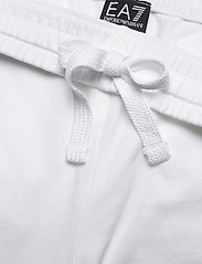 EA7 - BERMUDA - træningsshorts - white - 4