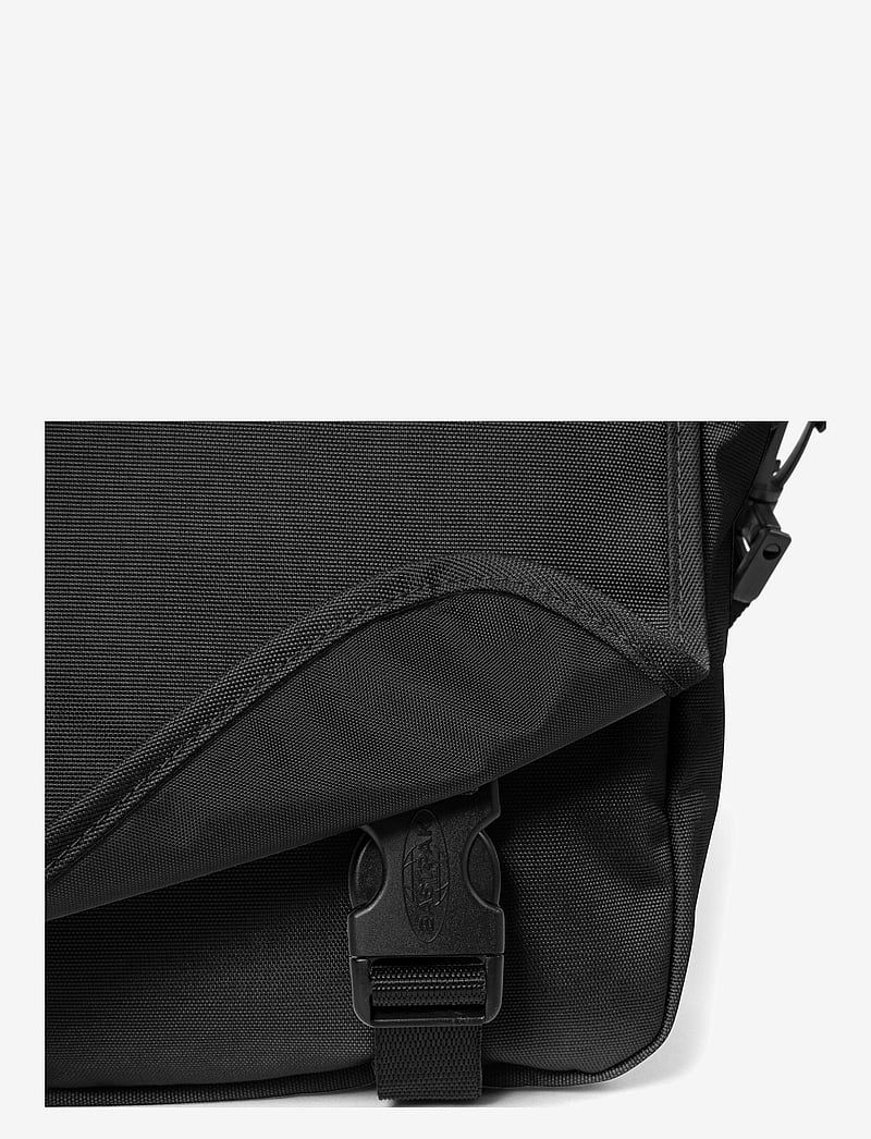 Eastpak - JR - vardagsstil - black - 1