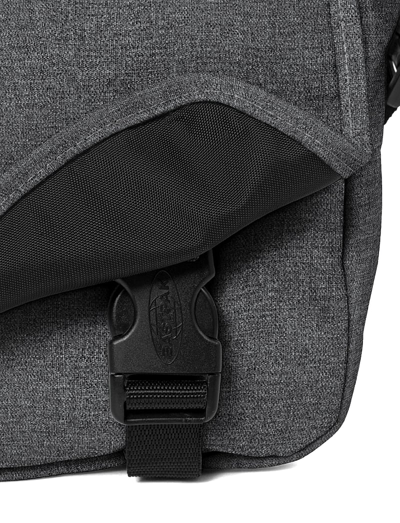 Eastpak - JR - alltags-style - black - 1