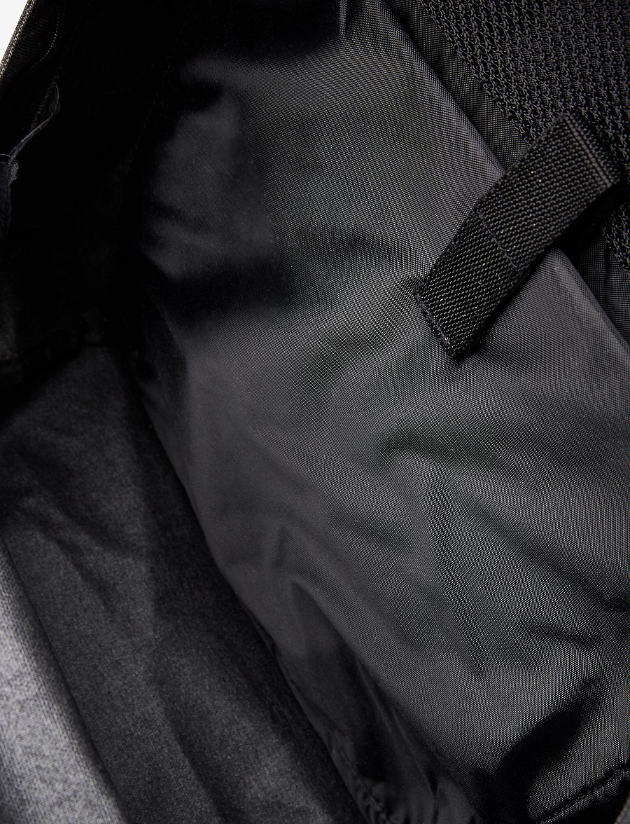 Eastpak - OUT OF OFFICE - urlaubsfavoriten - black - 5