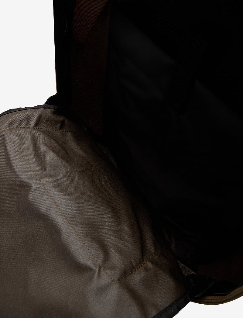 Eastpak - OUT OF OFFICE - hversdagsleg tíska - green - 4