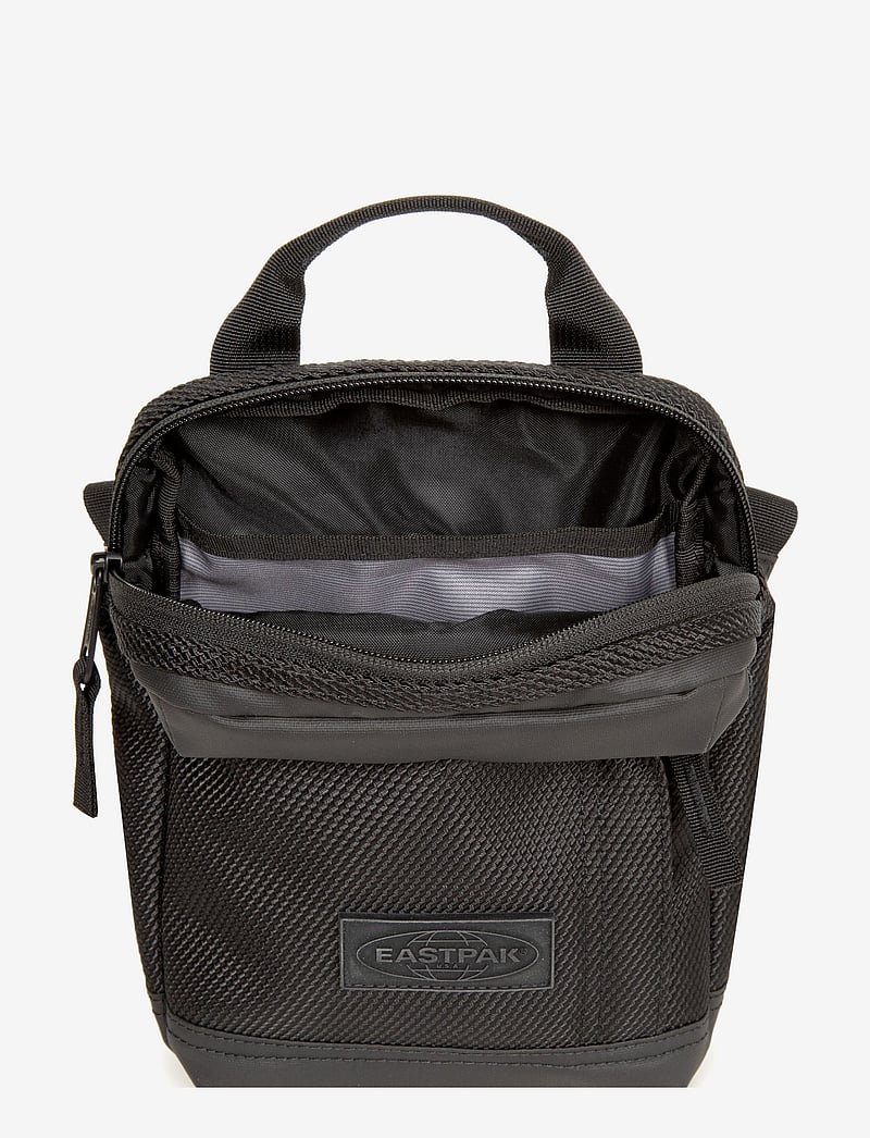 Eastpak - THE ONE CNNCT - kollektioner - black - 1
