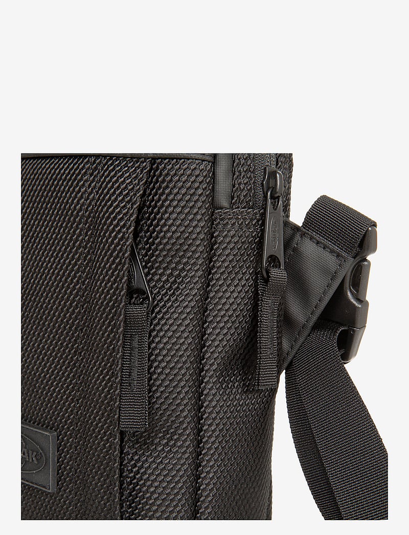 Eastpak - THE ONE CNNCT - kollektioner - black - 5