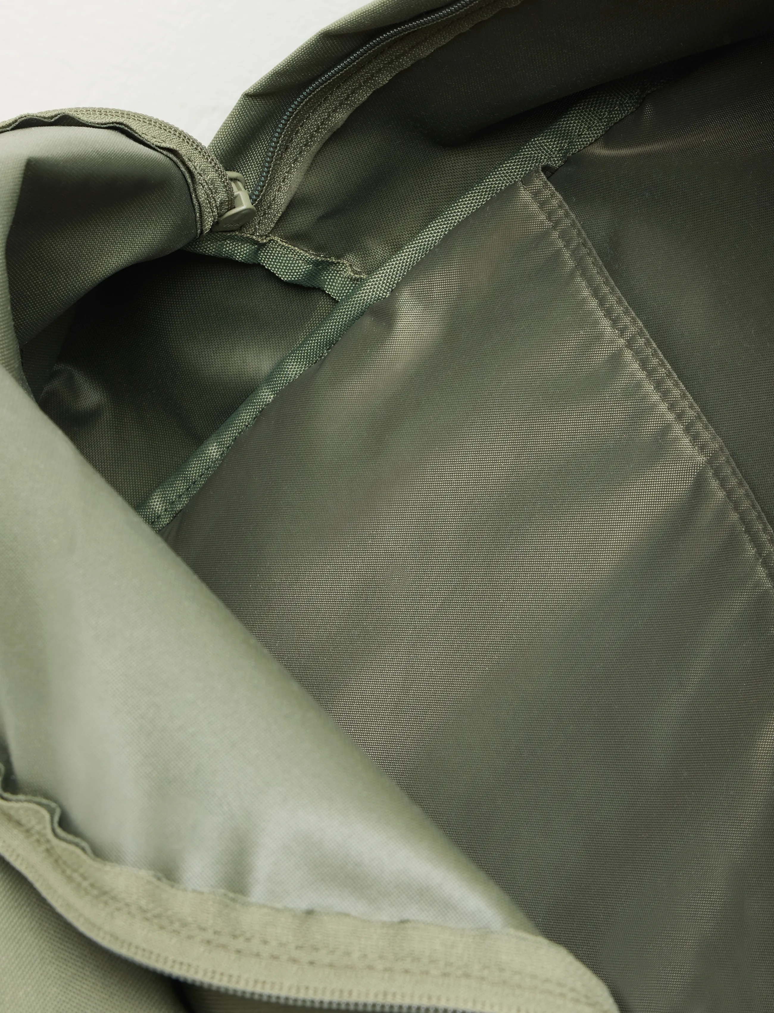 Eastpak - DAY PAK'R - puhkuse põhitooted - monotone khaki - 4