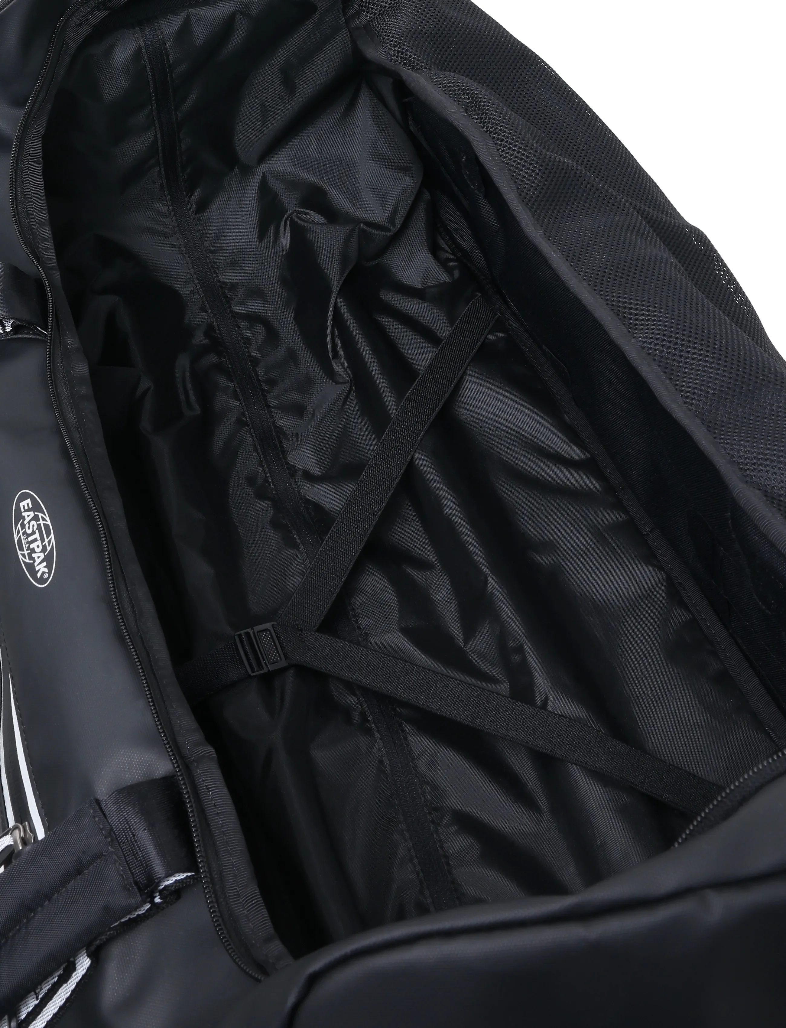 Eastpak - DUFFEL PACK WHEEL M - osta olukorra järgi - black - 4