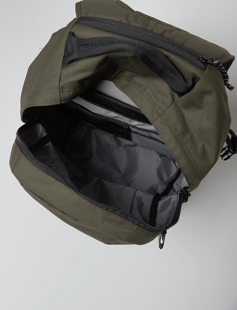 Eastpak - SMALLKER PRO - ikdienas stils - green - 3